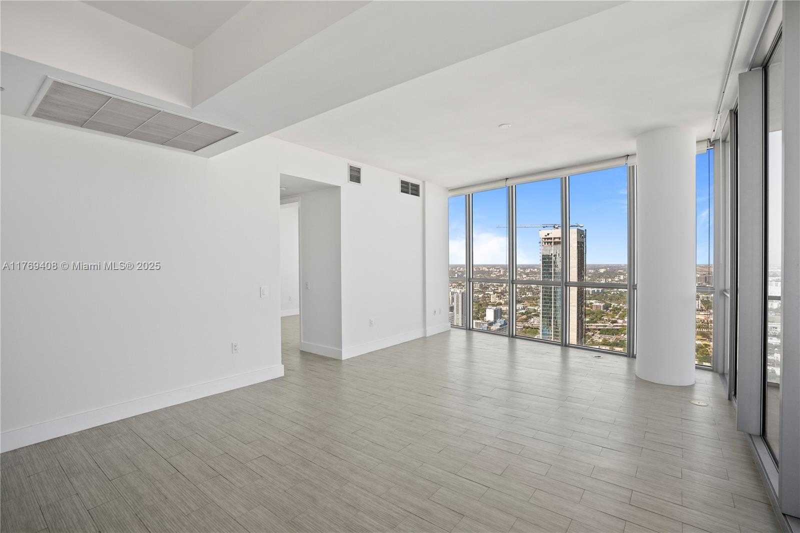 Small Image of 1100 BISCAYNE BLVD #5907, Miami Number 5
