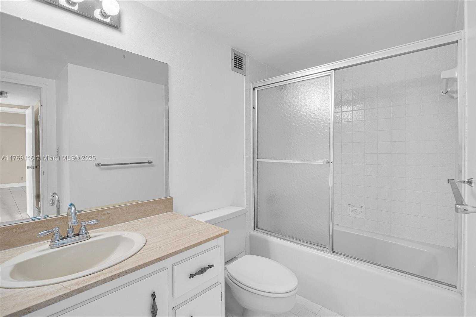 Small Image of 500 THREE ISLANDS BLVD #711, Hallandale Beach Number 11