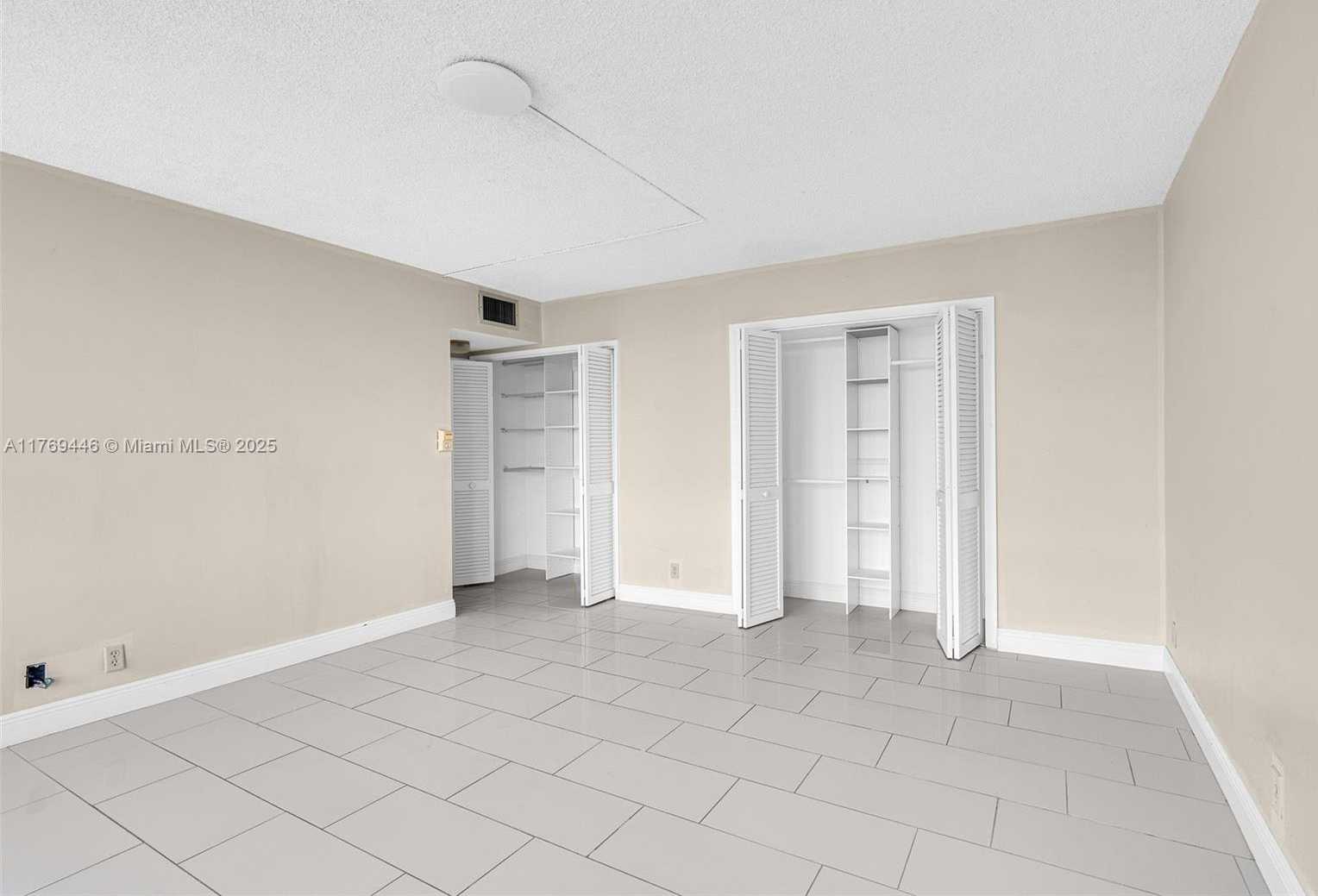 Small Image of 500 THREE ISLANDS BLVD #711, Hallandale Beach Number 17