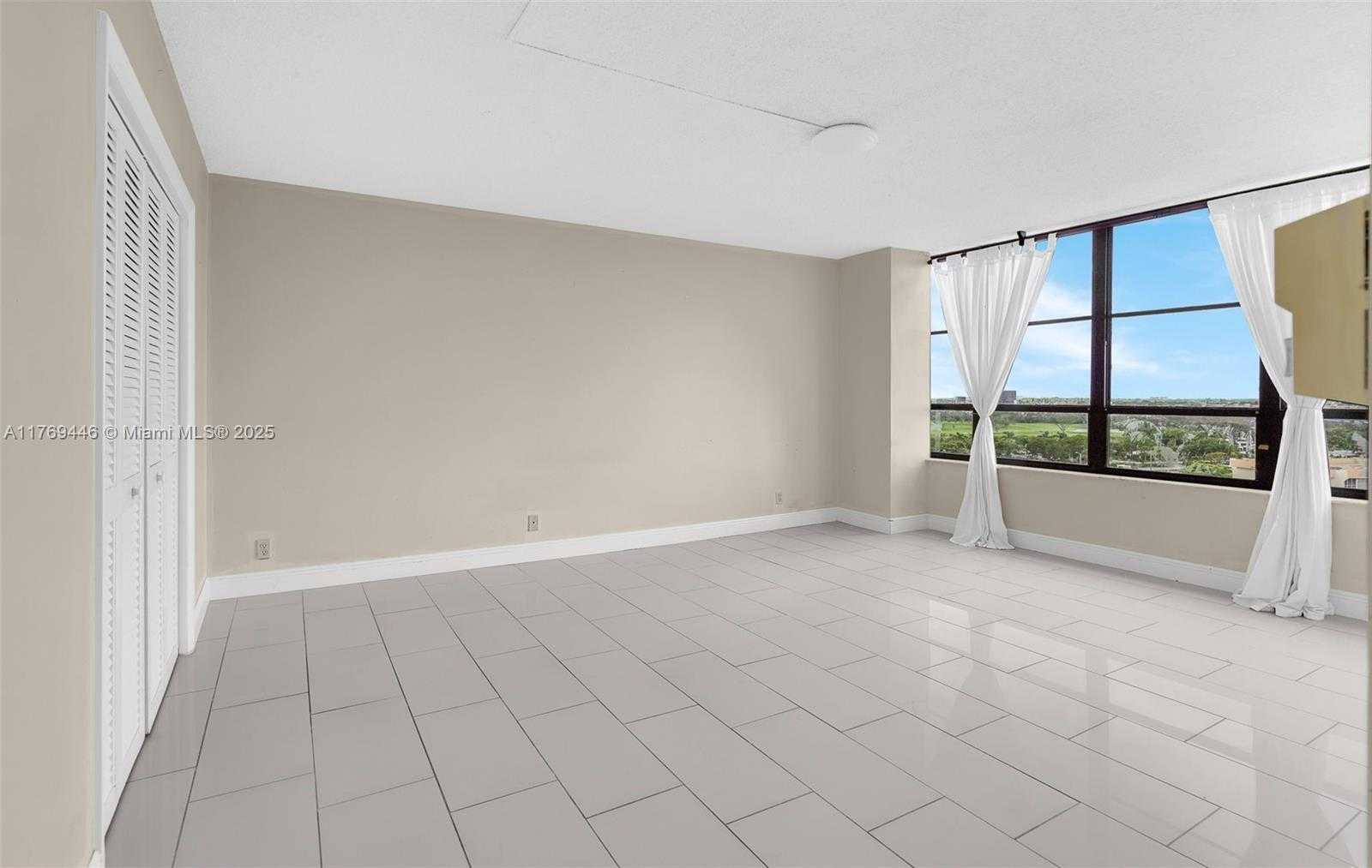 Small Image of 500 THREE ISLANDS BLVD #711, Hallandale Beach Number 2