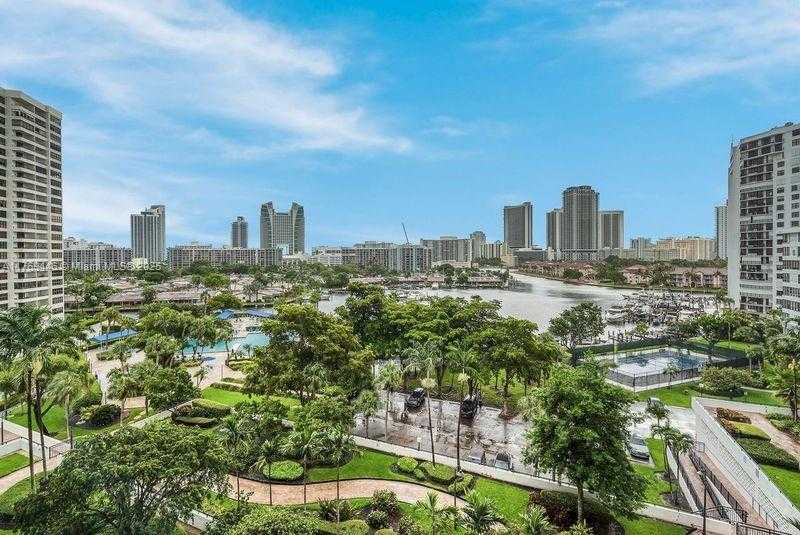 Small Image of 500 THREE ISLANDS BLVD #711, Hallandale Beach Number 23