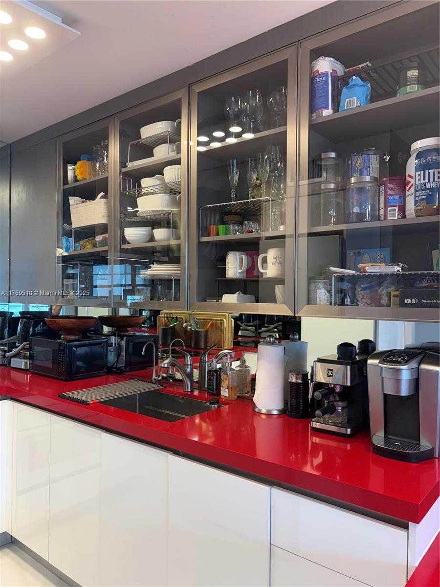 Small Image of 100 LINCOLN RD #1128, Miami Beach Number 11