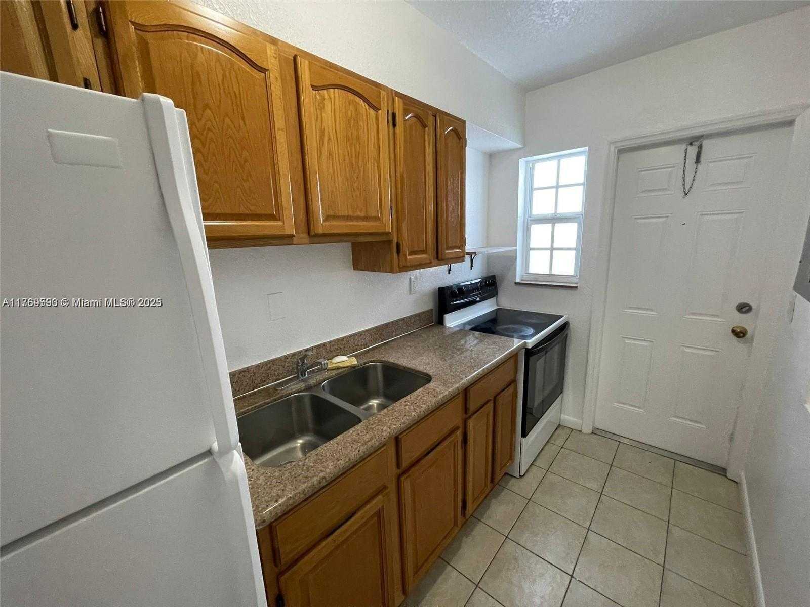 Small Image of 1471 NORTH EAST 170TH ST #224A, North Miami Beach Number 8