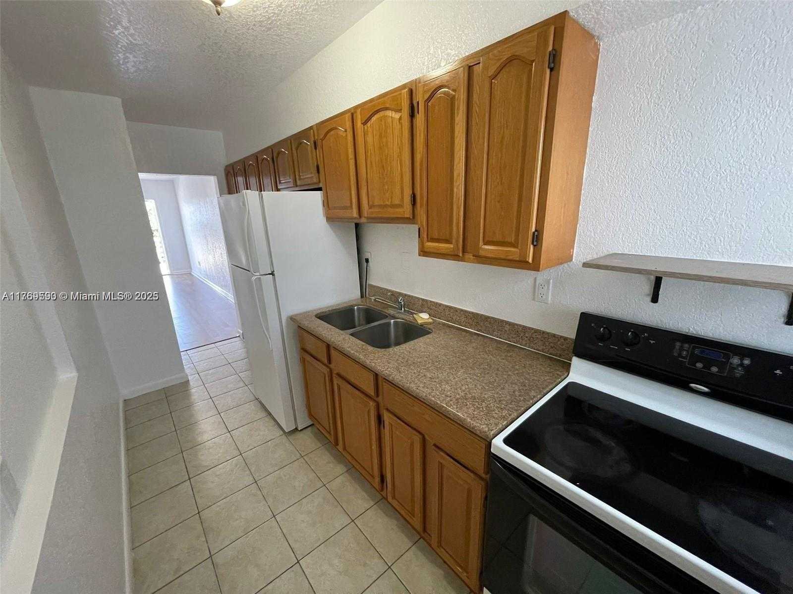 Small Image of 1471 NORTH EAST 170TH ST #224A, North Miami Beach Number 9