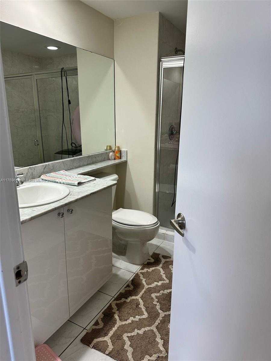 Small Image of 18800 NORTH EAST 29TH AVE #602, Aventura Number 2
