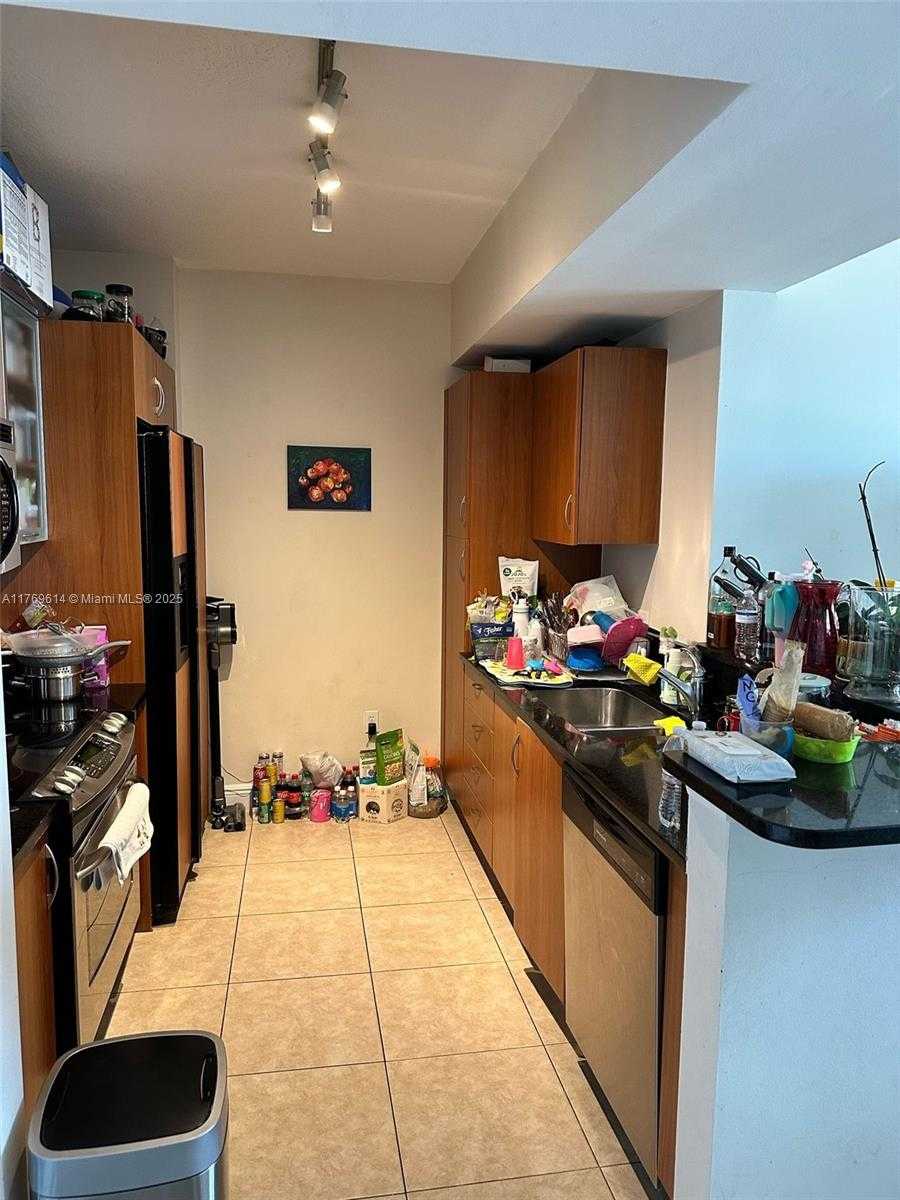 Small Image of 18800 NORTH EAST 29TH AVE #602, Aventura Number 5