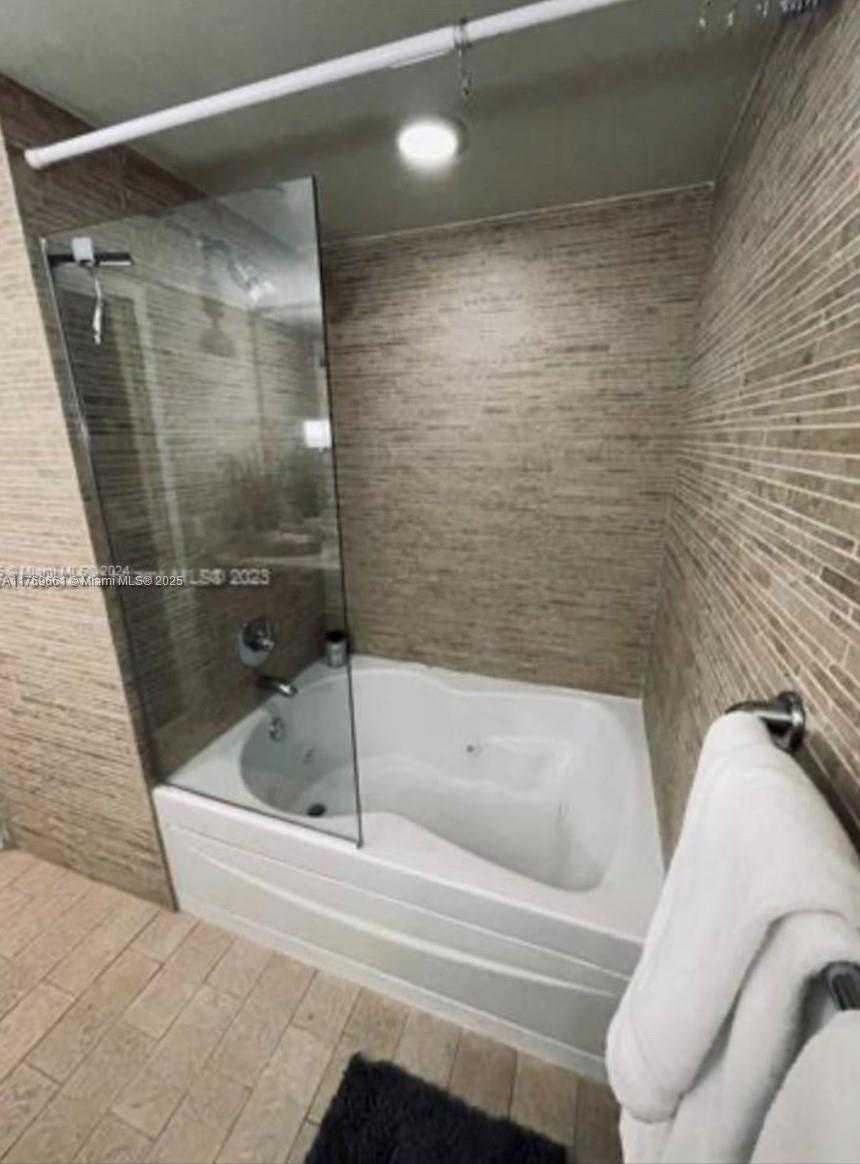 Small Image of 50 BISCAYNE BLVD #607, Miami Number 11