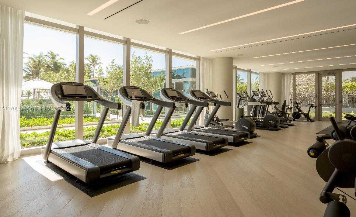 Small Image of 10201 COLLINS AVE #404, Bal Harbour Number 42