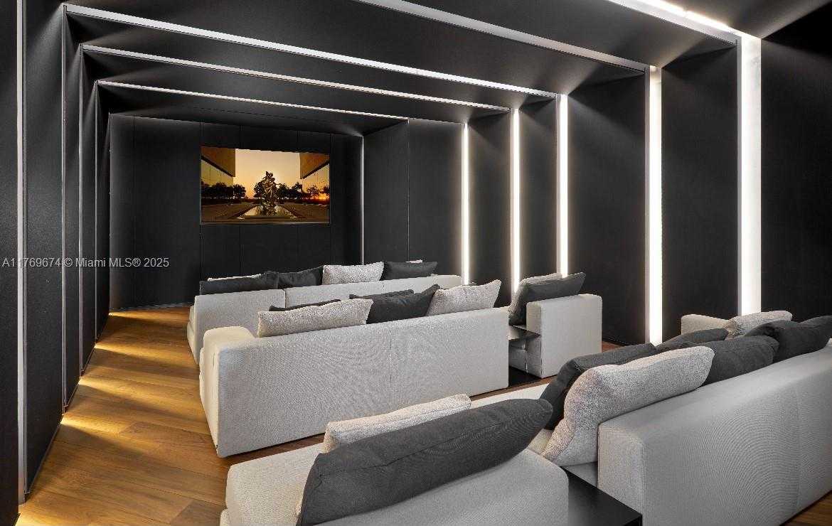Small Image of 10201 COLLINS AVE #404, Bal Harbour Number 43