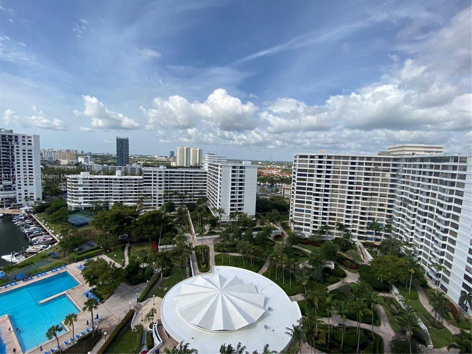 Small Image of 2500 PARKVIEW DR #1920, Hallandale Beach Number 2