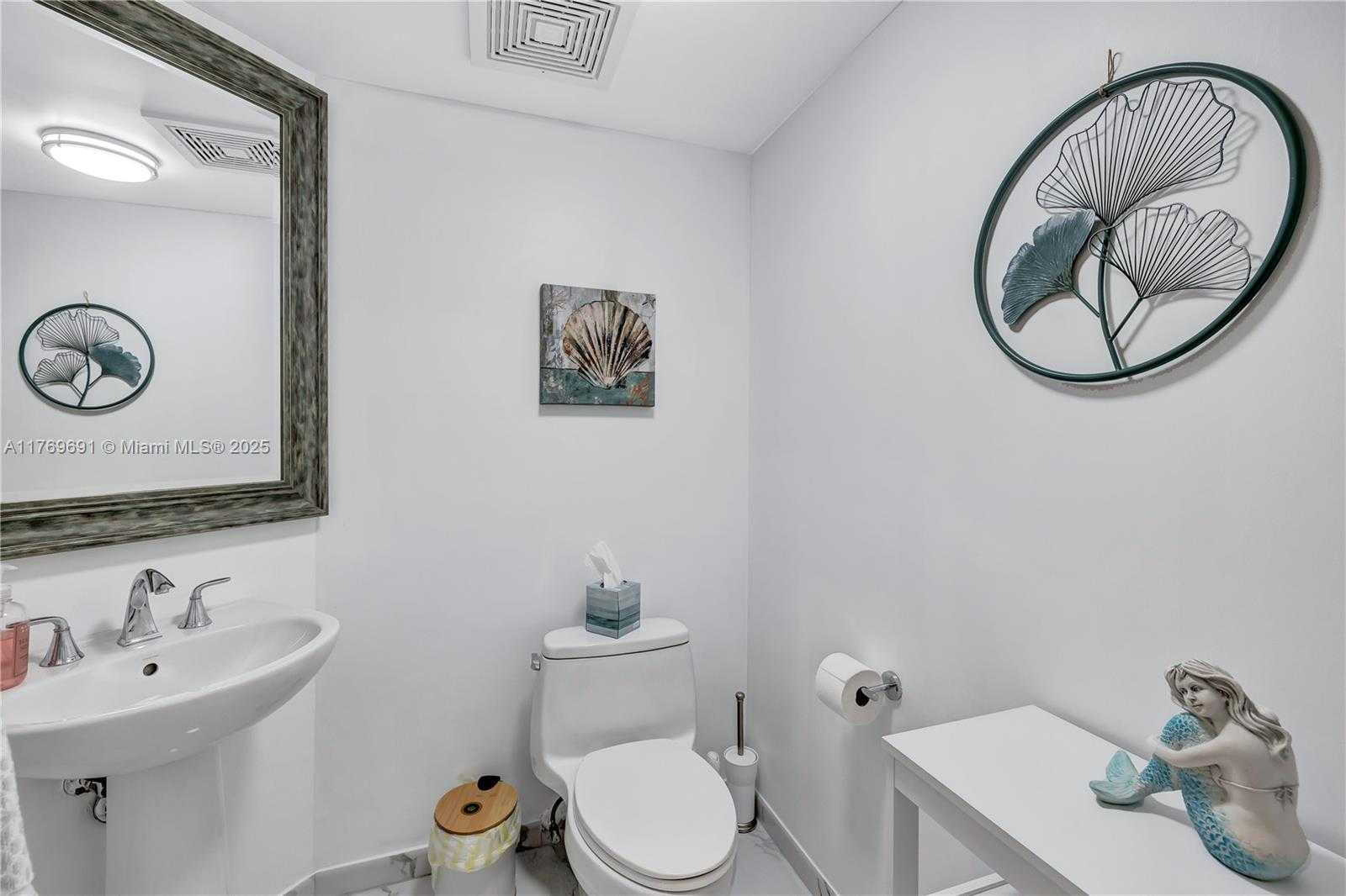 Small Image of 16699 COLLINS AVE #3904, Sunny Isles Beach Number 26