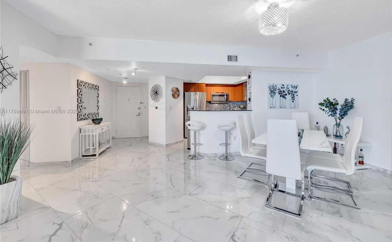 Small Image of 16699 COLLINS AVE #3904, Sunny Isles Beach Number 9