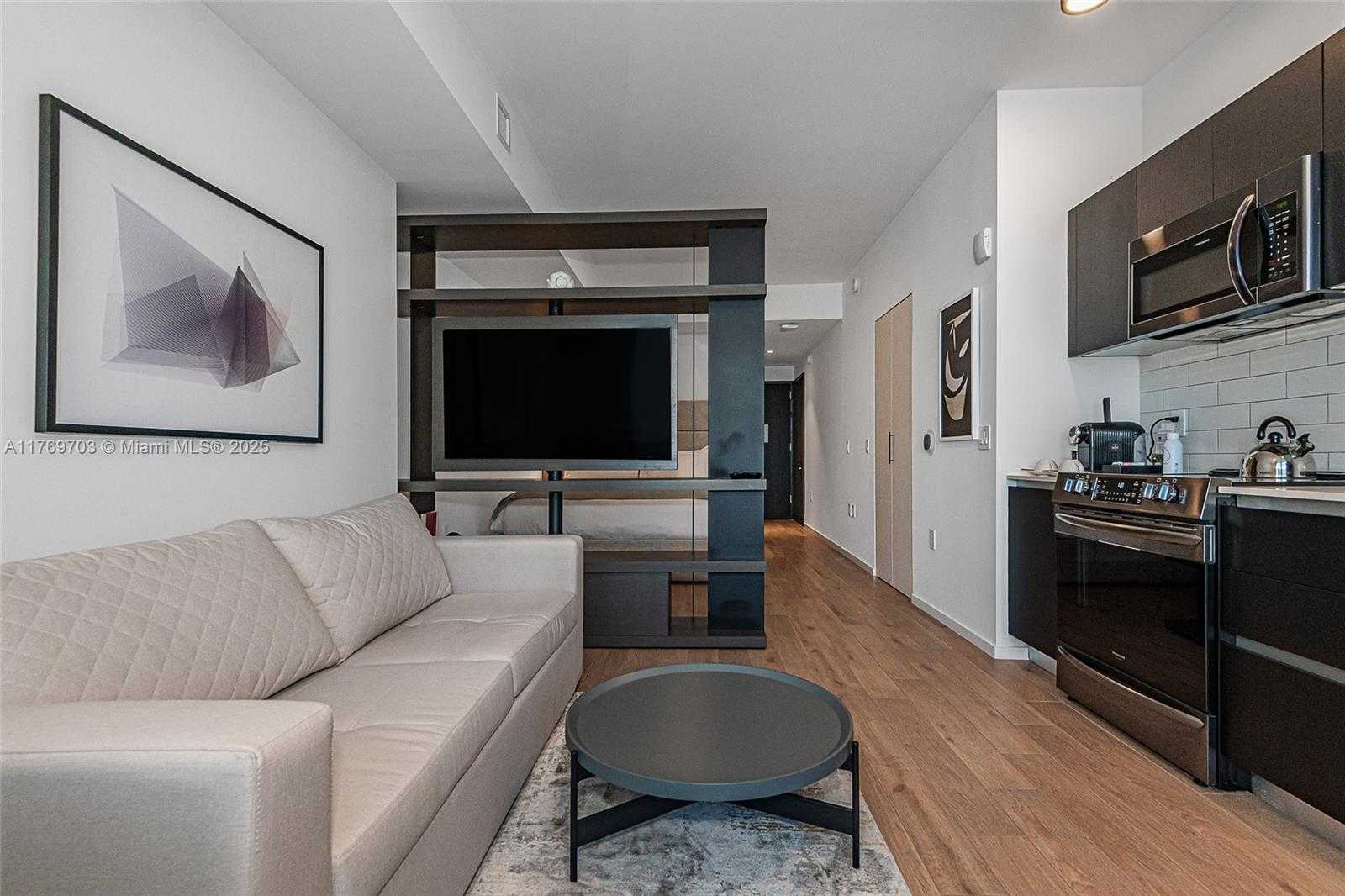 Small Image of 398 NORTH EAST 5TH ST #2207, Miami Number 14