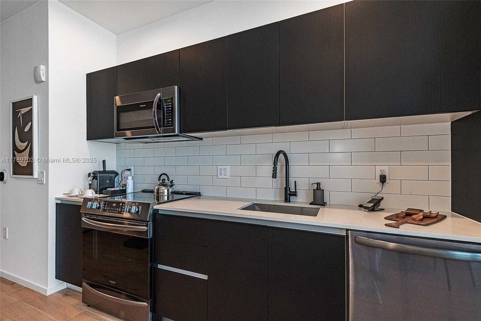 Small Image of 398 NORTH EAST 5TH ST #2207, Miami Number 17