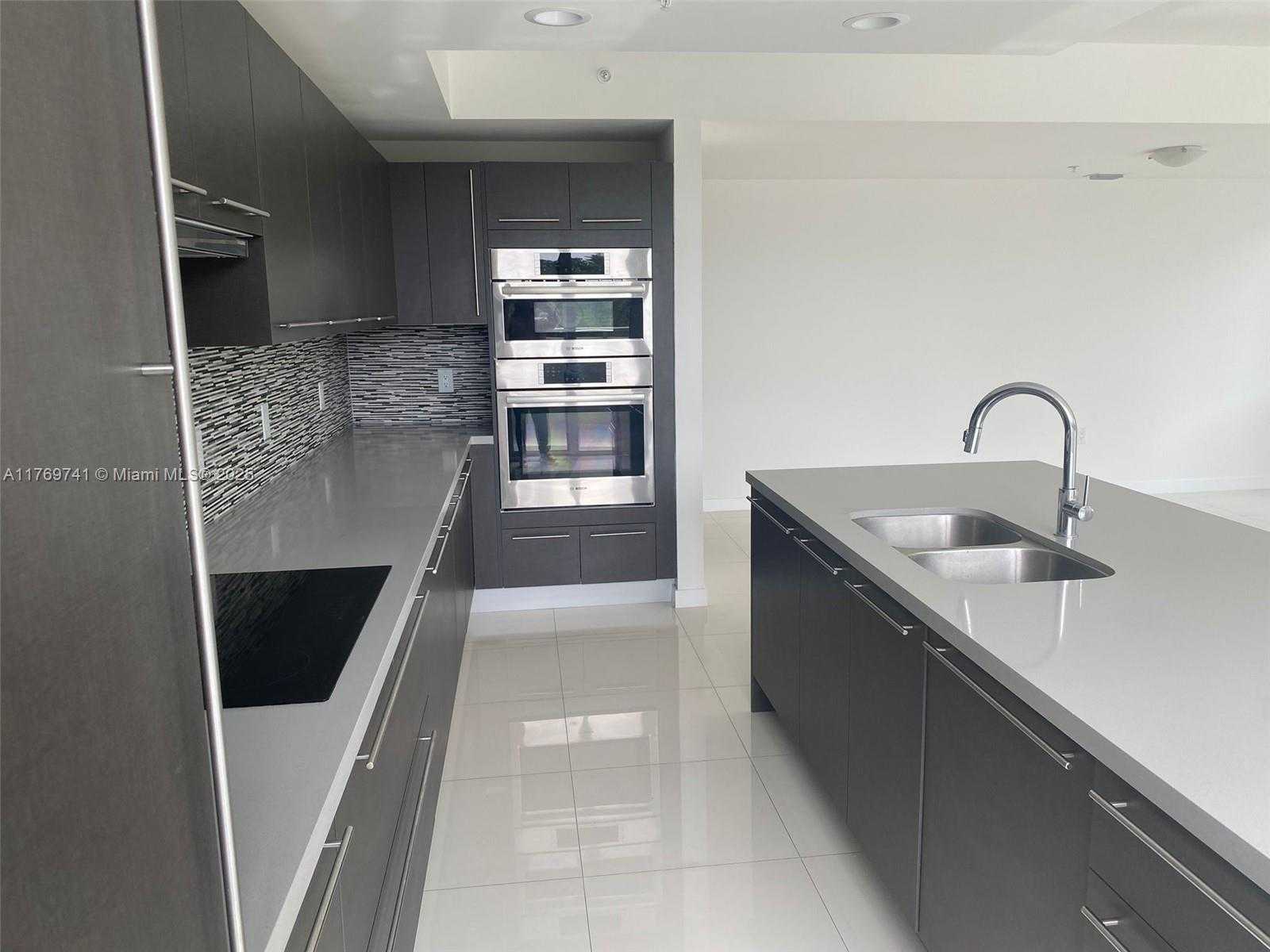 Small Image of 7825 NORTH WEST 107TH AVE #205, Doral Number 13