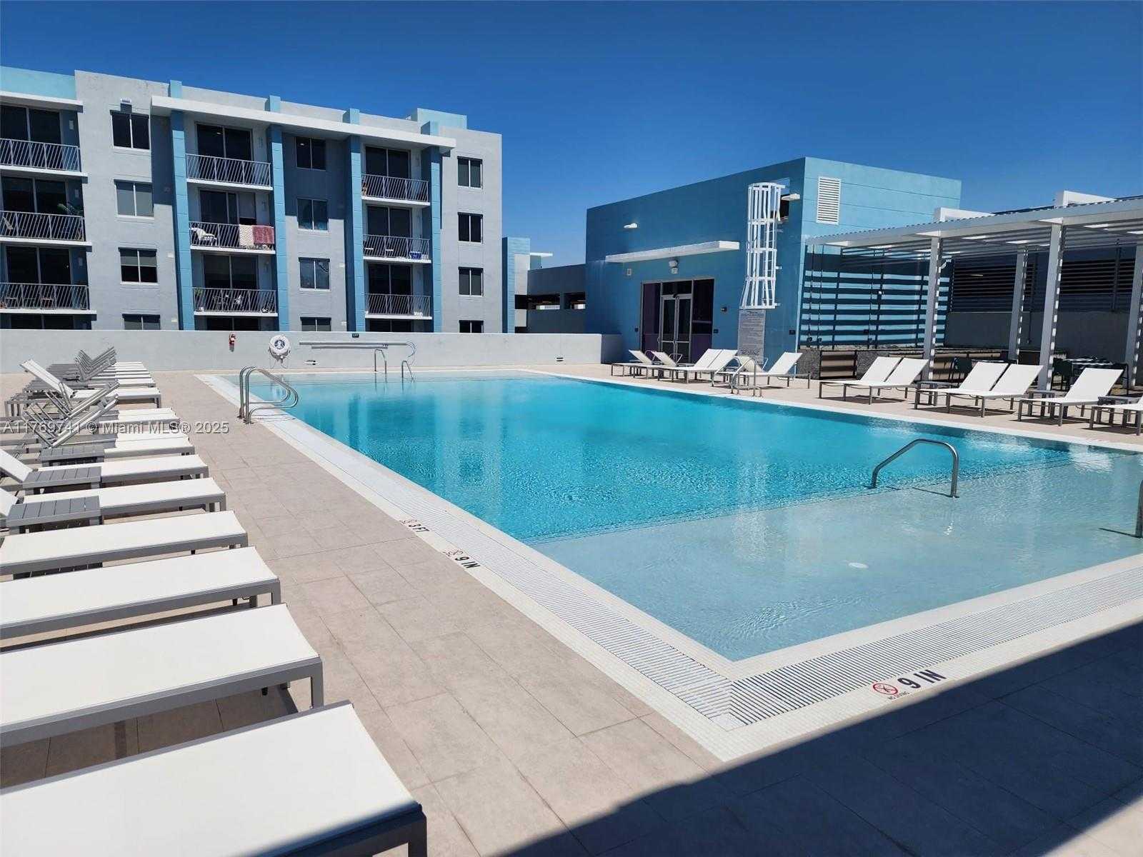 Small Image of 7825 NORTH WEST 107TH AVE #205, Doral Number 32