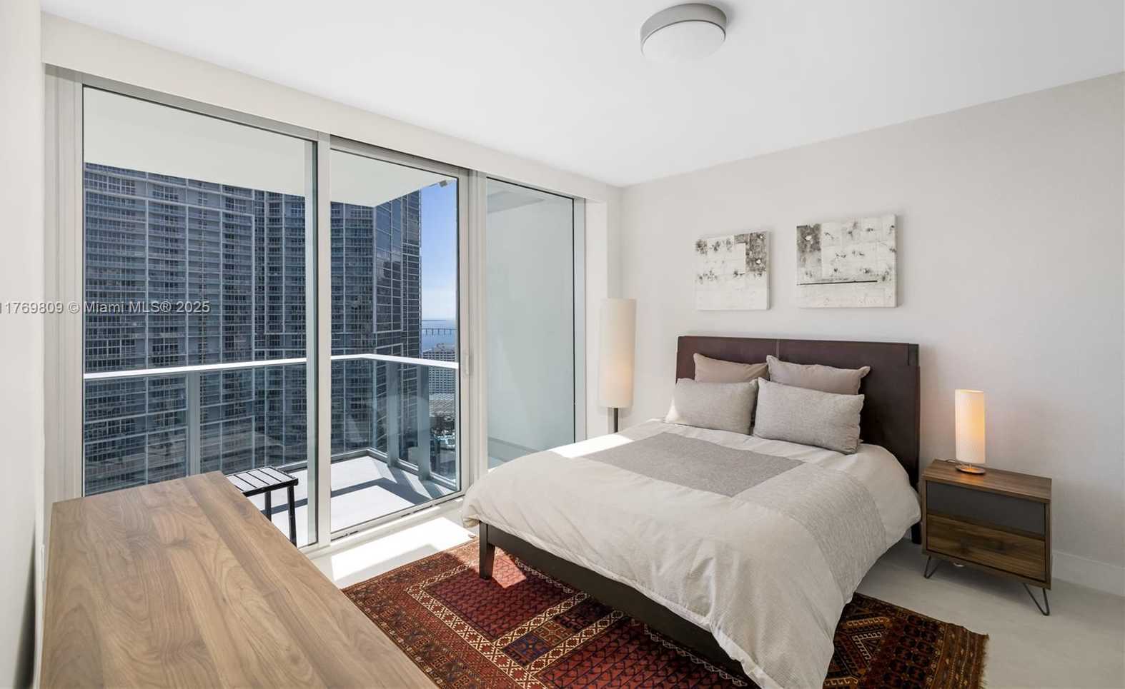 Small Image of 200 BISCAYNE BOULEVARD WAY #3207, Miami Number 26