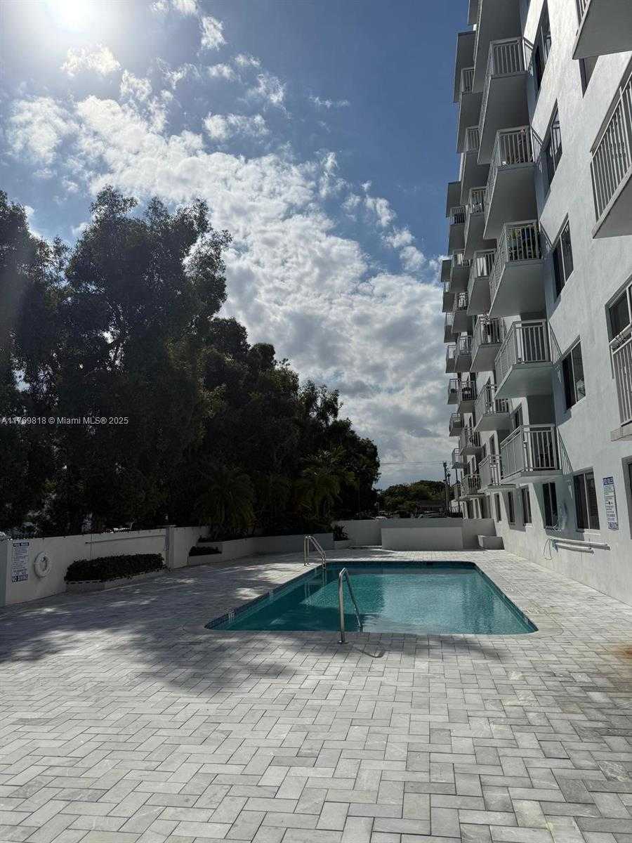 Small Image of 1251 NORTH EAST 108TH ST #412, Miami Number 4