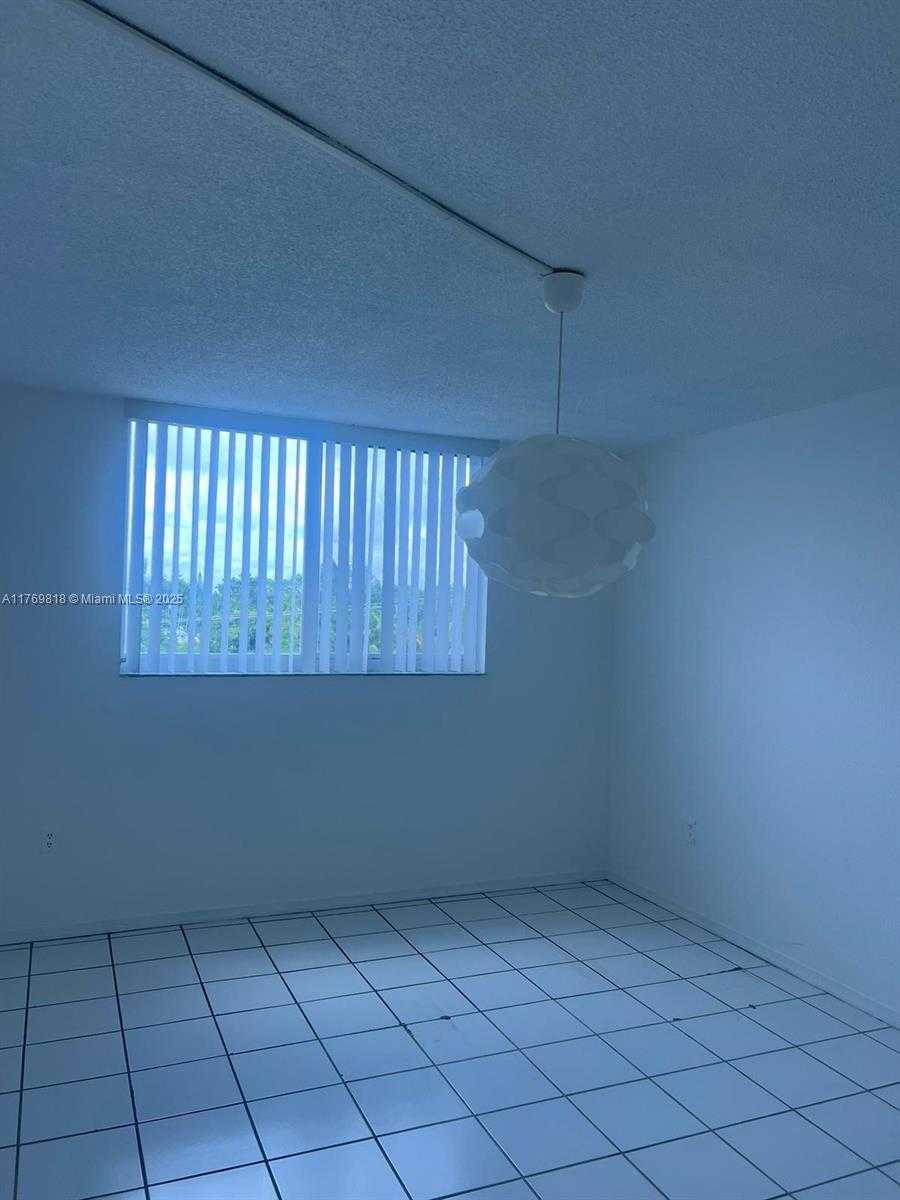 Small Image of 1251 NORTH EAST 108TH ST #412, Miami Number 8