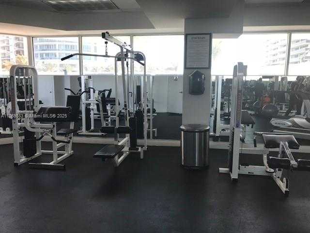 Small Image of 5900 COLLINS AV #1505, Miami Beach Number 16