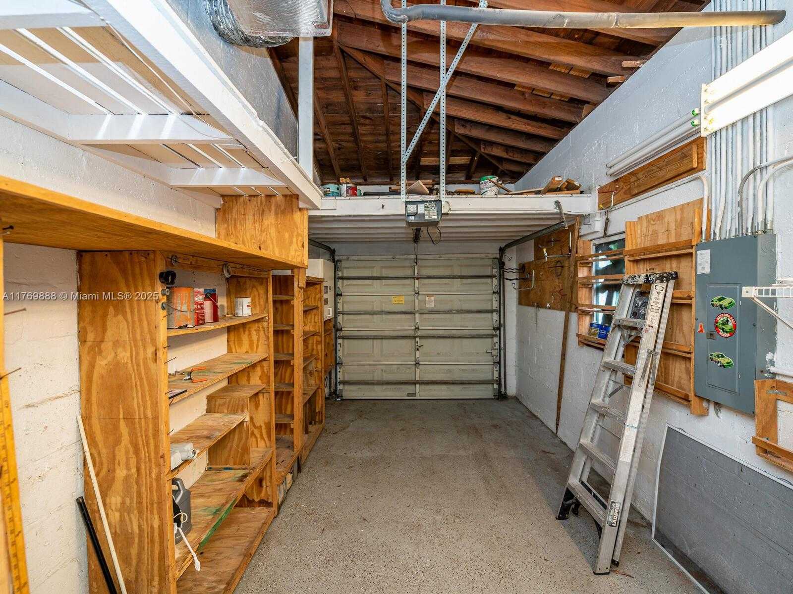 Small Image of 9441 BYRON AVE, Surfside Number 46