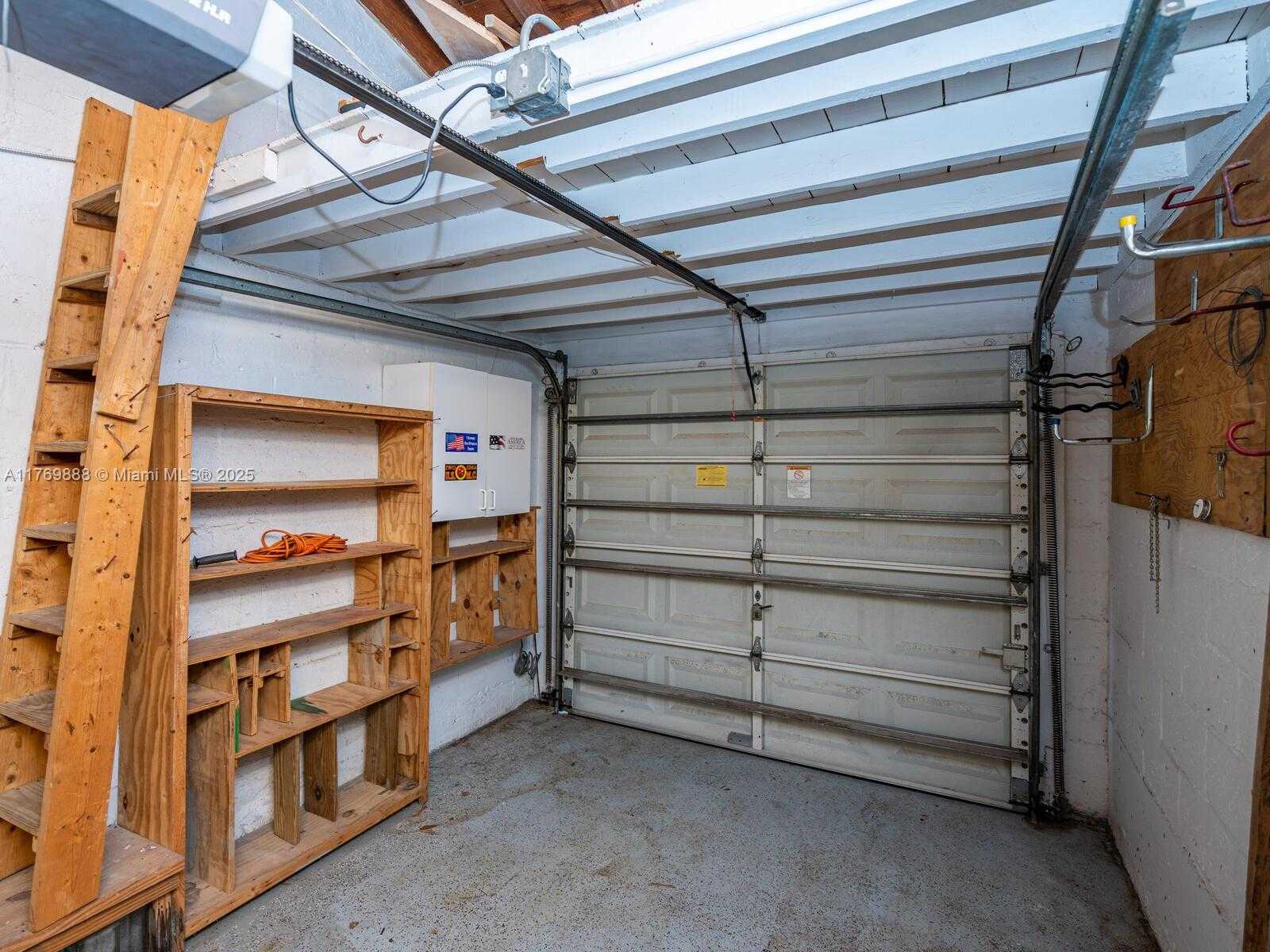 Small Image of 9441 BYRON AVE, Surfside Number 50