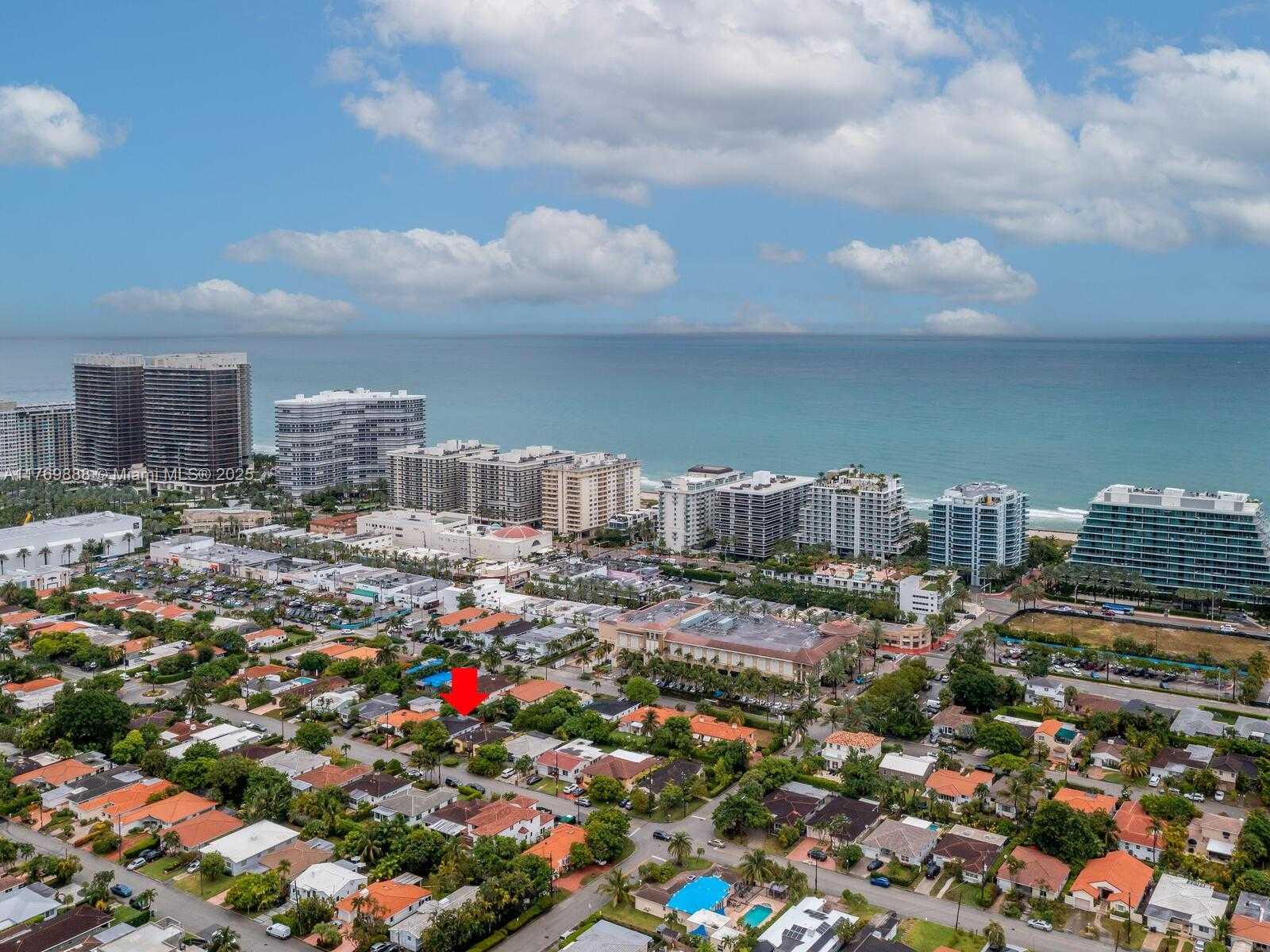 Small Image of 9441 BYRON AVE, Surfside Number 6