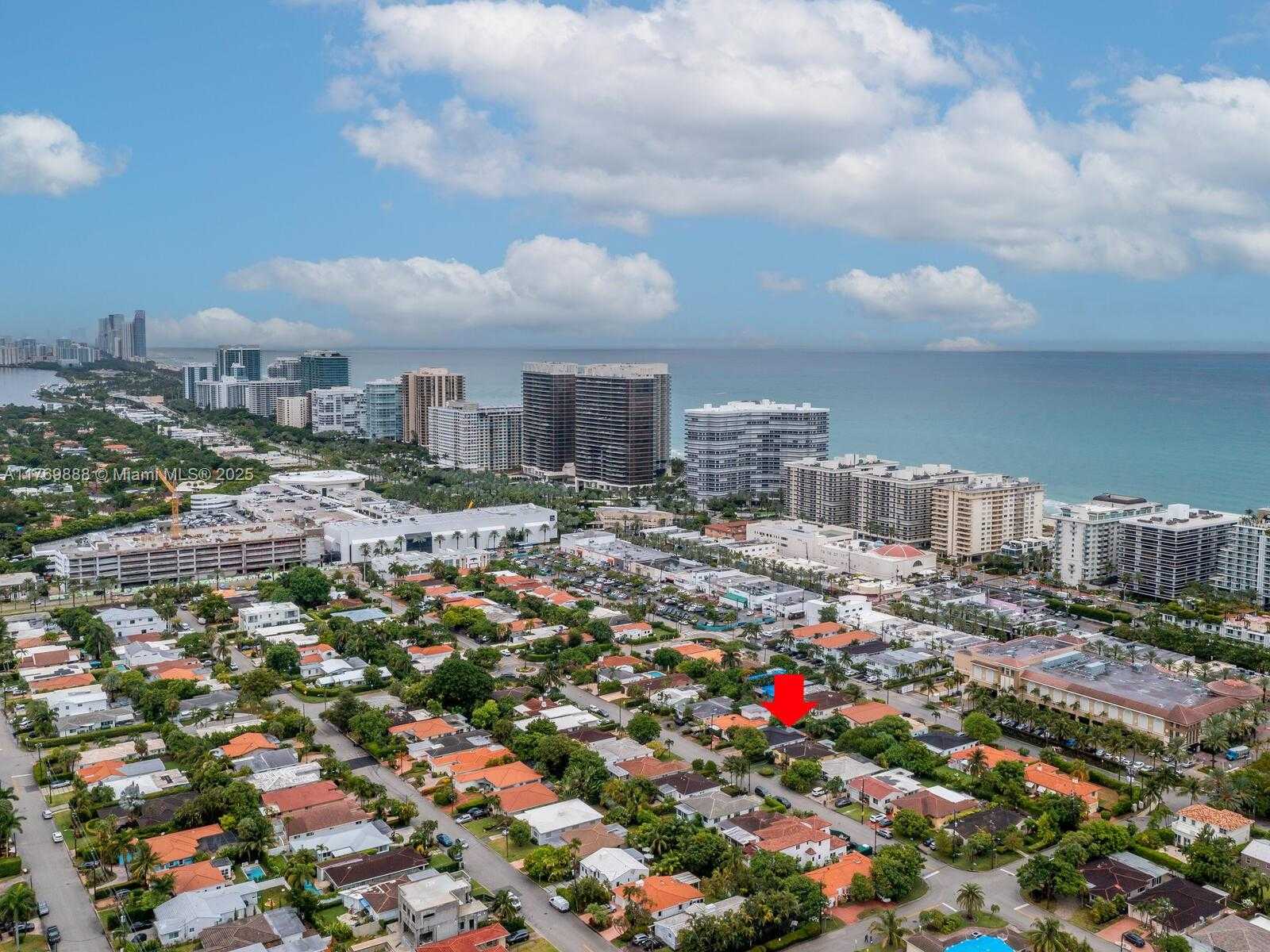 Small Image of 9441 BYRON AVE, Surfside Number 76