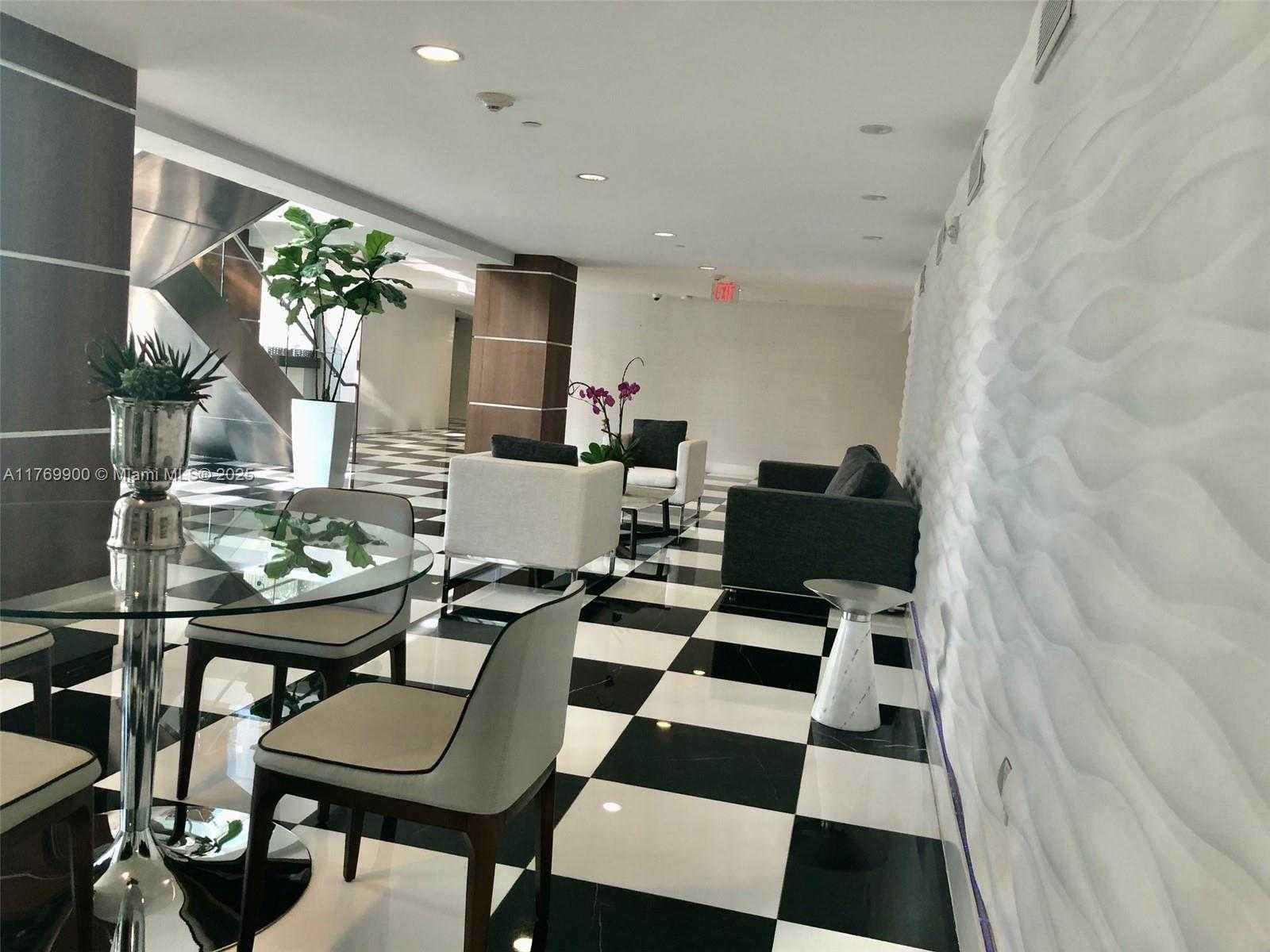 Small Image of 1800 NORTH BAYSHORE DR #915, Miami Number 22