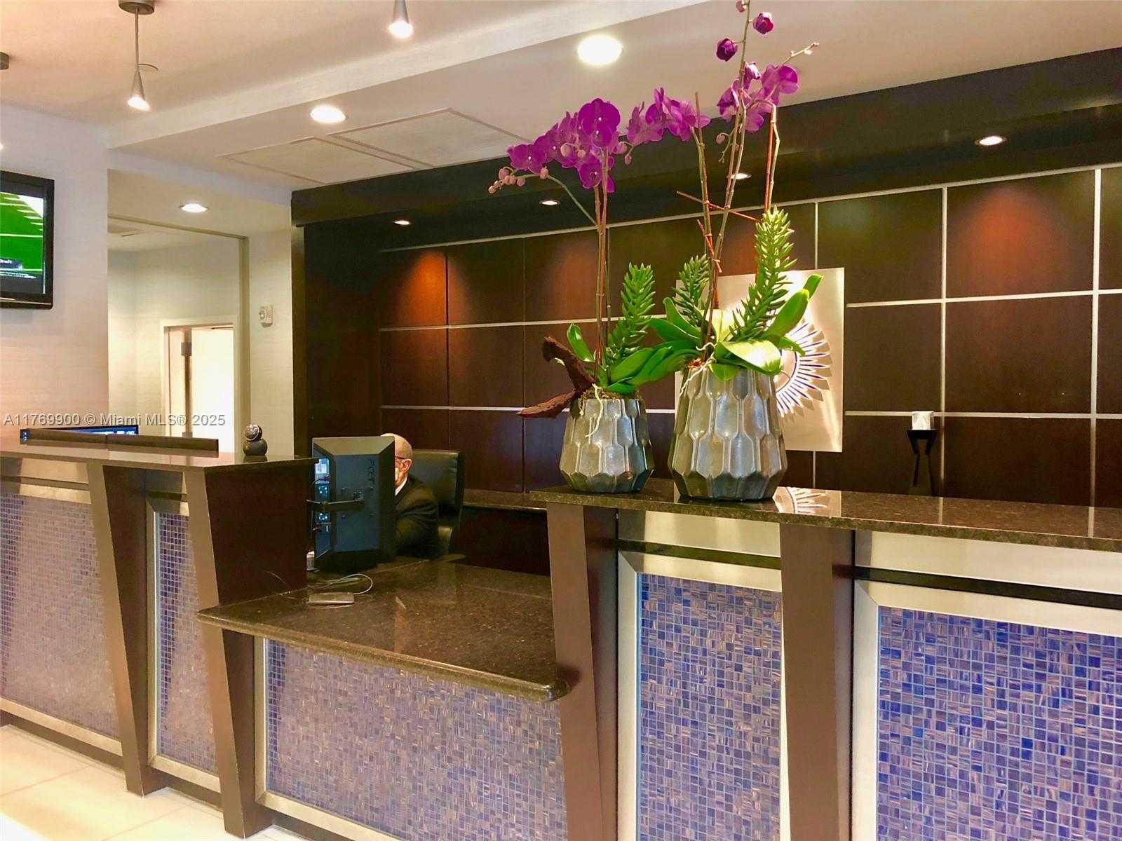 Small Image of 1800 NORTH BAYSHORE DR #915, Miami Number 26