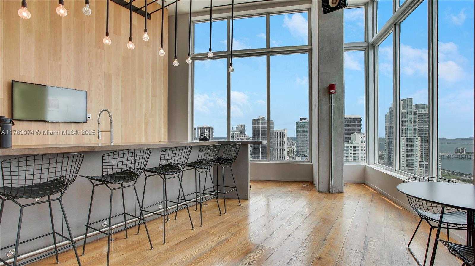 Small Image of 151 SOUTH EAST 1ST ST #1001, Miami Number 3