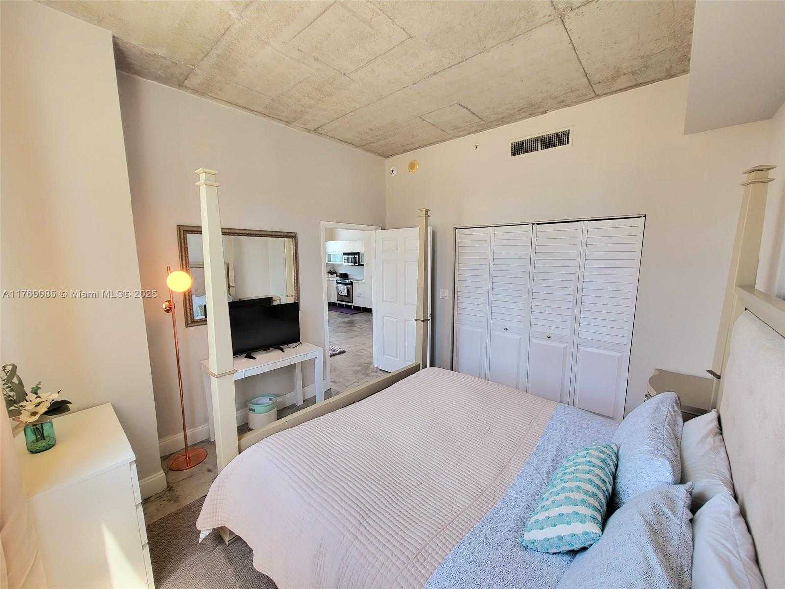 Small Image of 133 NORTH EAST 2ND AVE #2419, Miami Number 28