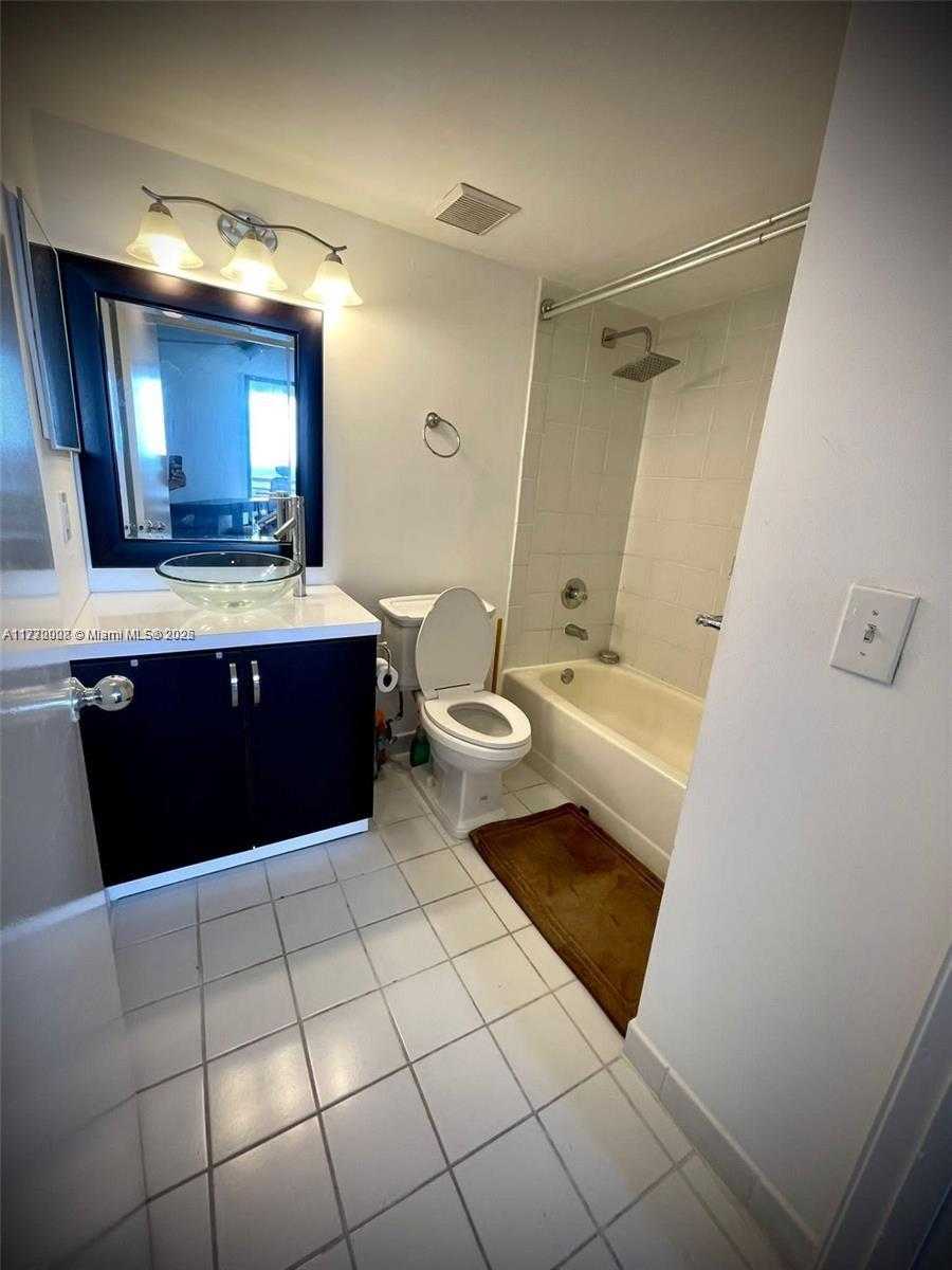 Small Image of 3300 NORTH EAST 191ST ST #PH4, Aventura Number 7