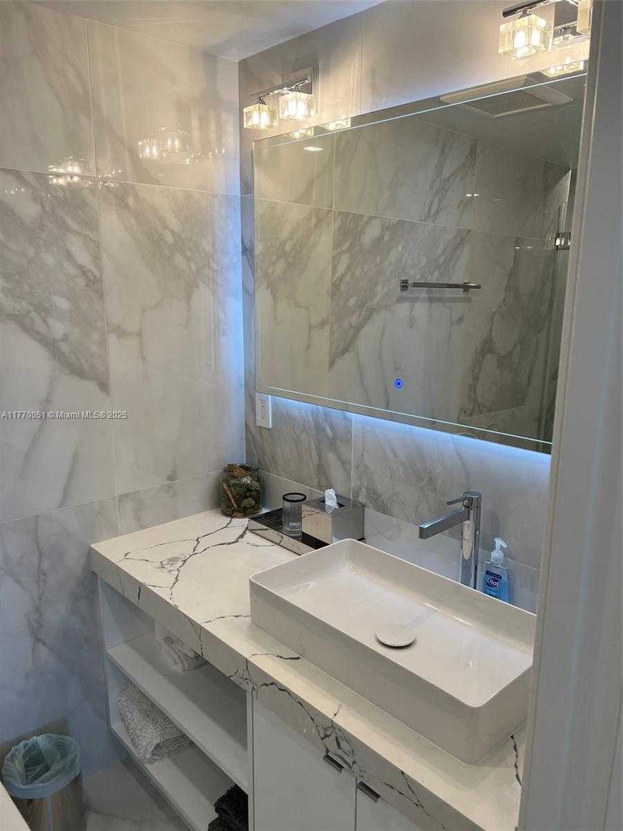 Small Image of 100 LINCOLN RD #1548, Miami Beach Number 28