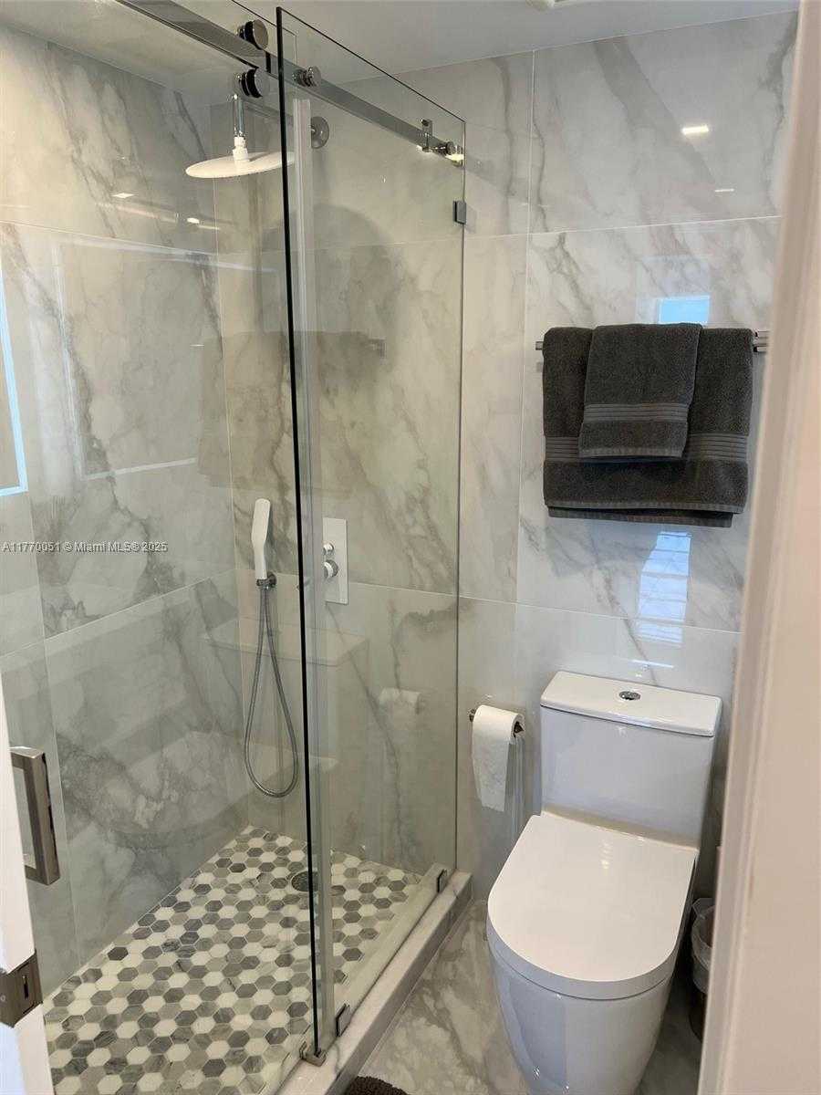 Small Image of 100 LINCOLN RD #1548, Miami Beach Number 33