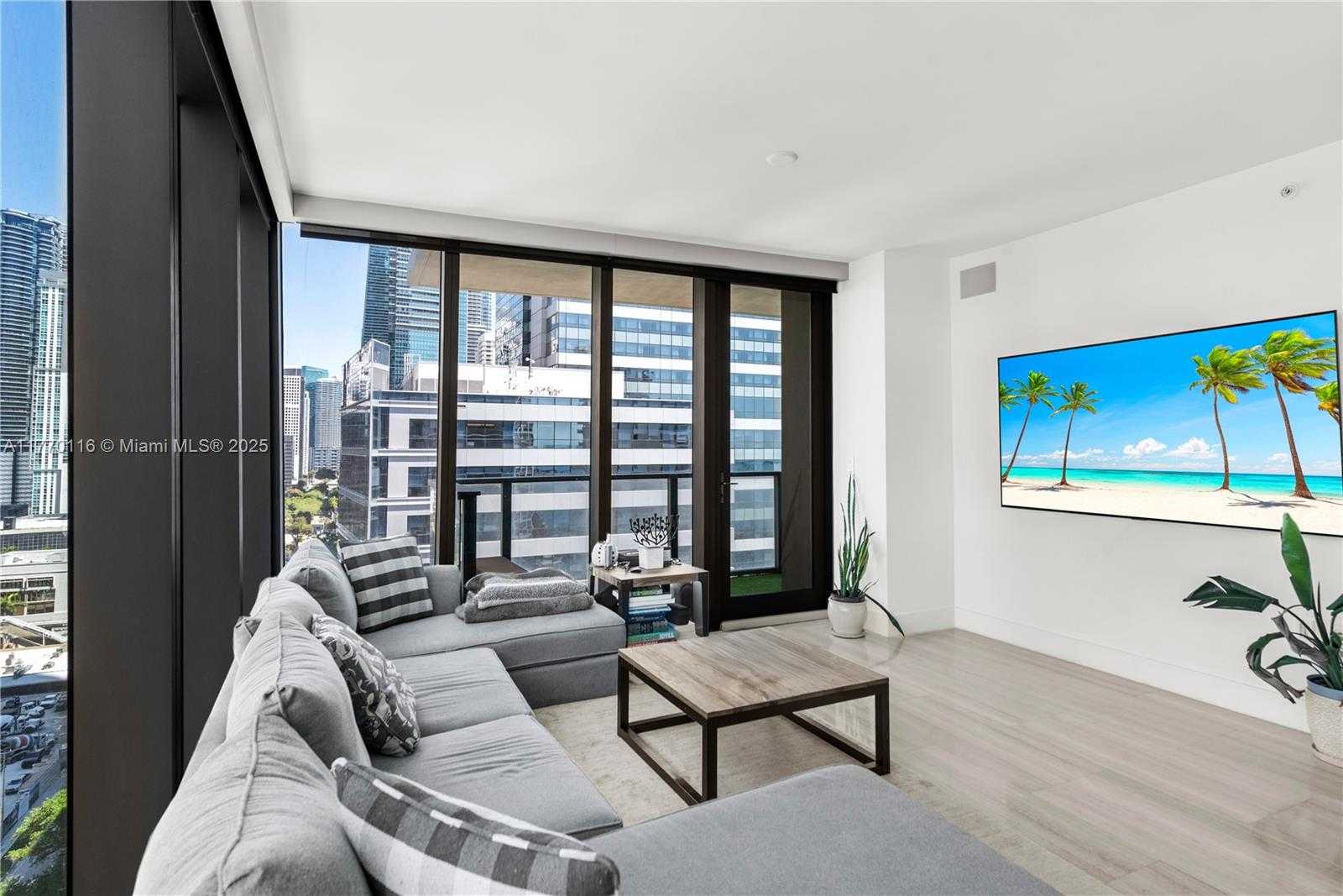 Small Image of 1451 BRICKELL AVE #1706, Miami Number 11