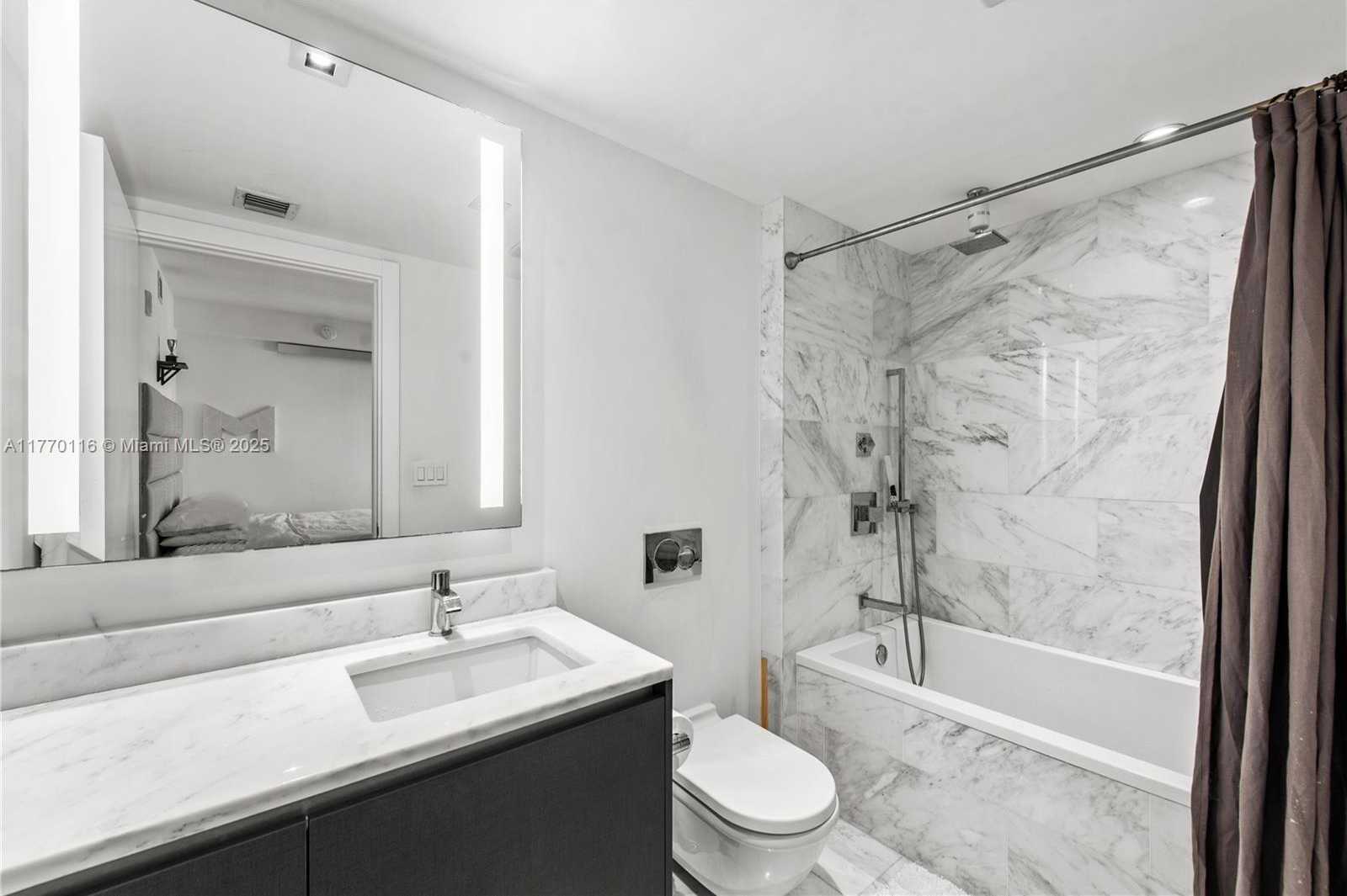 Small Image of 1451 BRICKELL AVE #1706, Miami Number 18