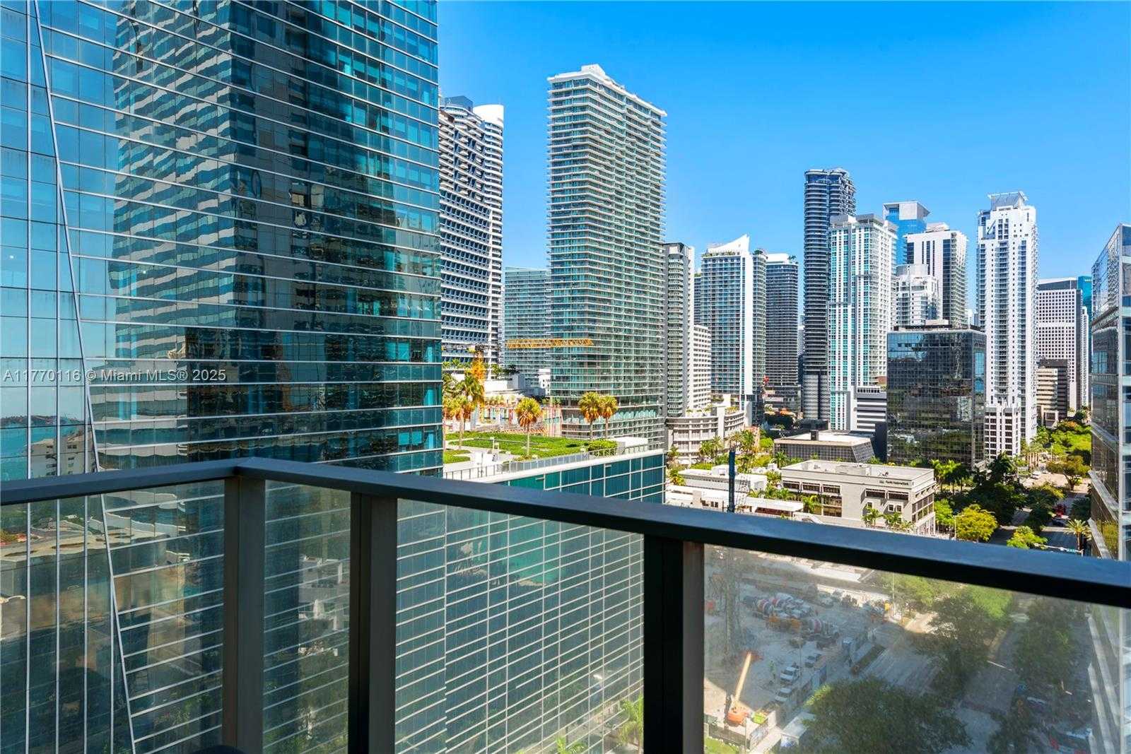 Small Image of 1451 BRICKELL AVE #1706, Miami Number 24