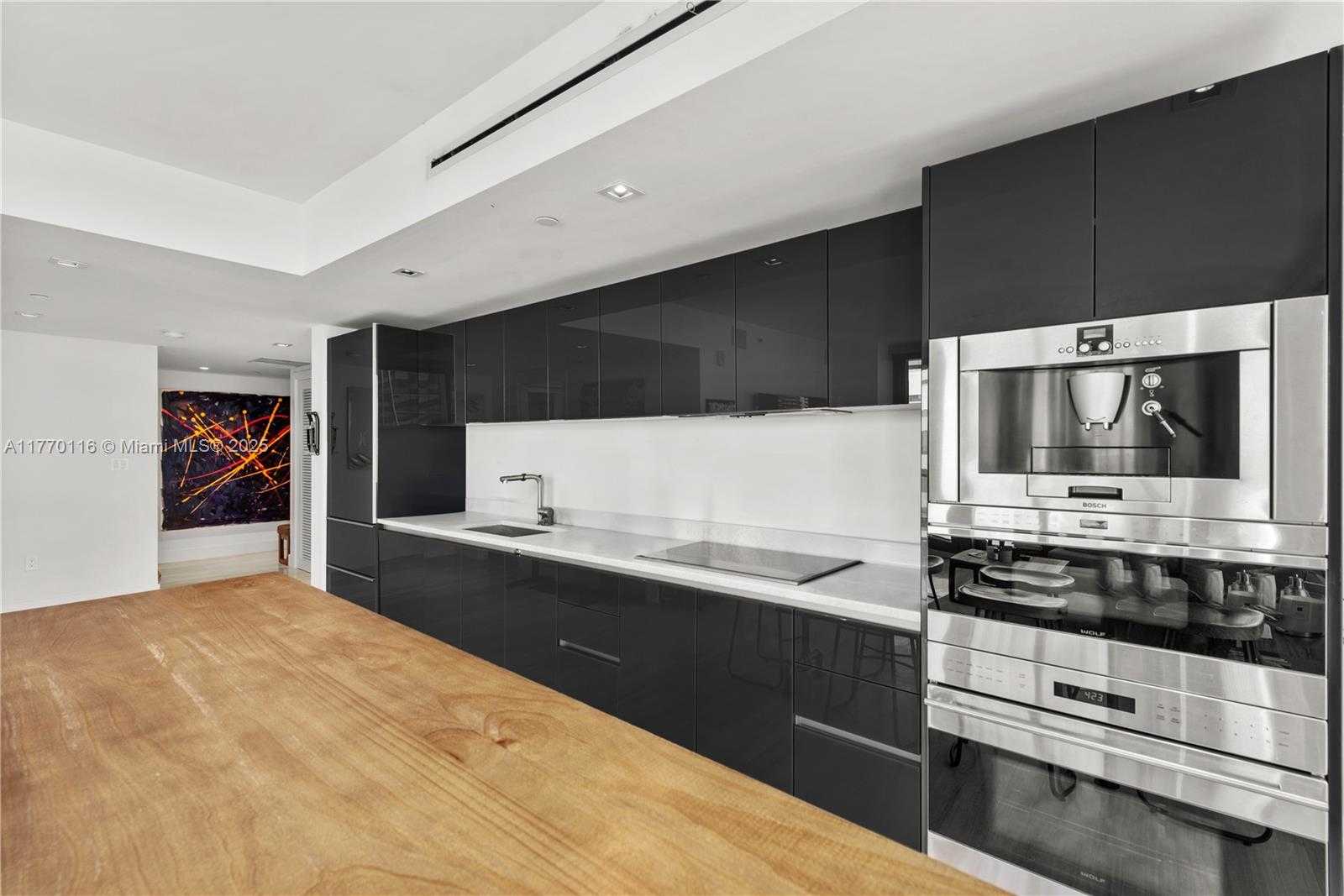 Small Image of 1451 BRICKELL AVE #1706, Miami Number 4