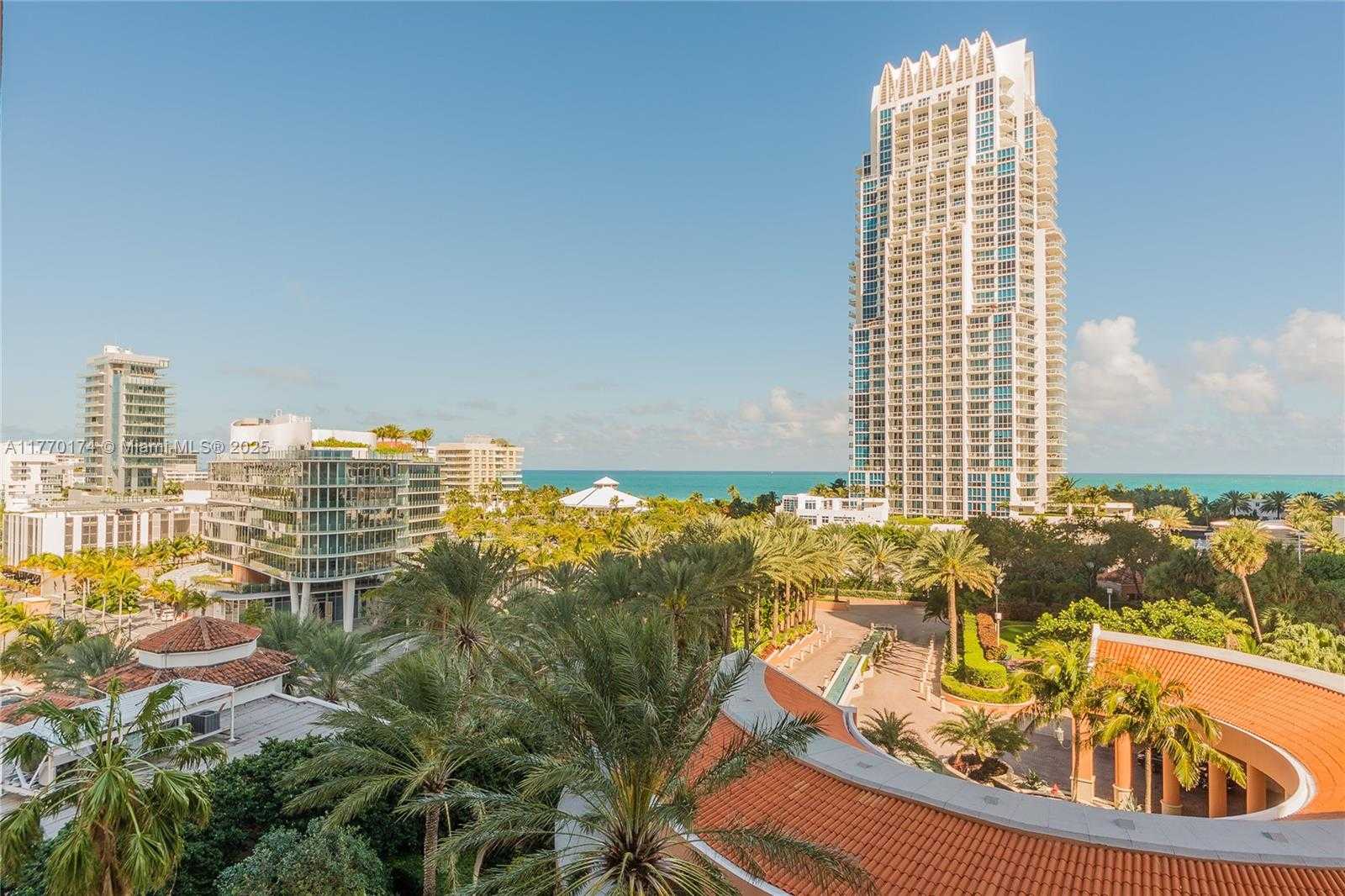 Small Image of 300 SOUTH POINTE DR #809, Miami Beach Number 6