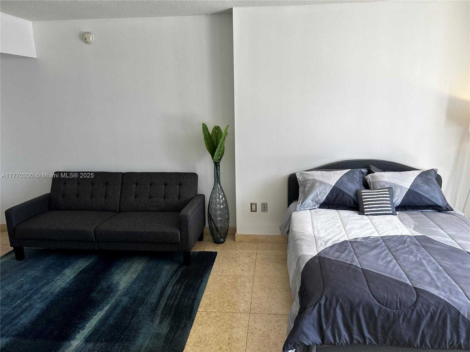 Small Image of 1750 NORTH BAYSHORE DR #1808, Miami Number 15
