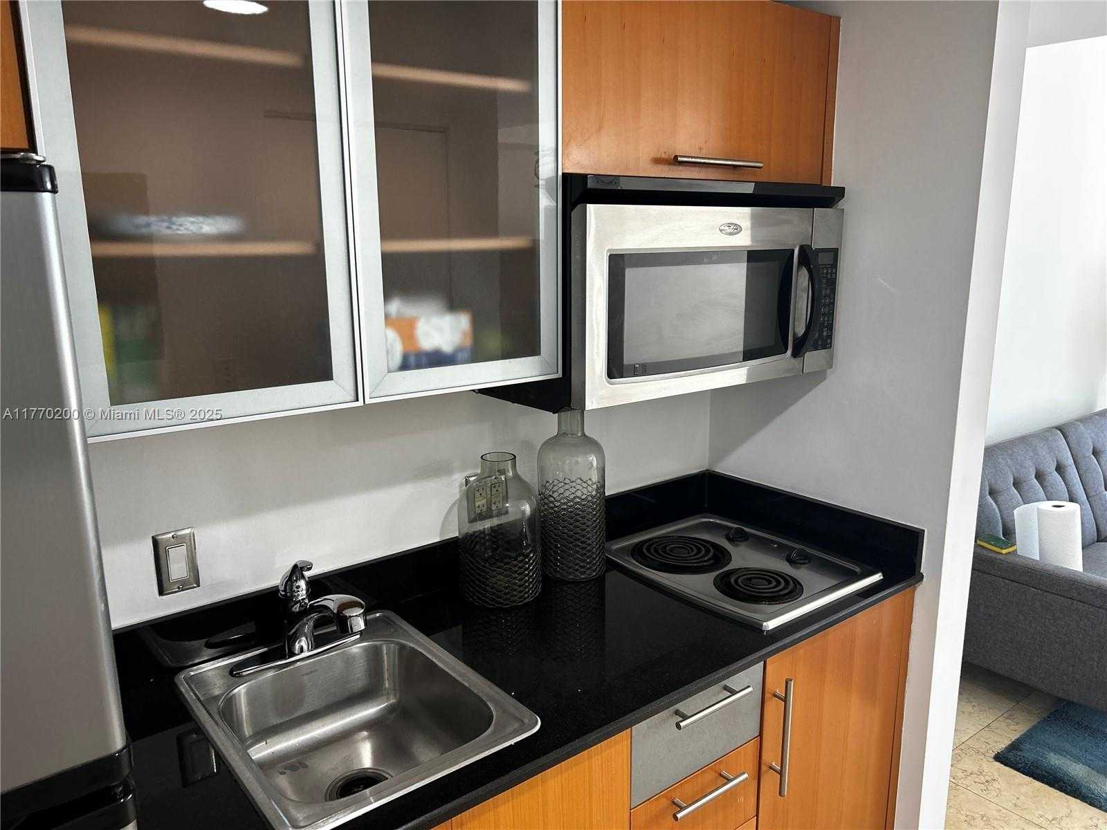 Small Image of 1750 NORTH BAYSHORE DR #1808, Miami Number 17