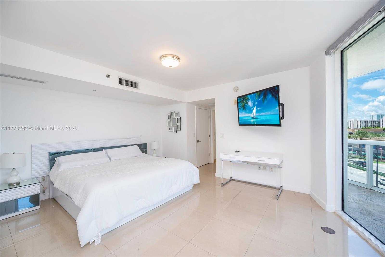Small Image of 17201 COLLINS AVE #506, Sunny Isles Beach Number 16