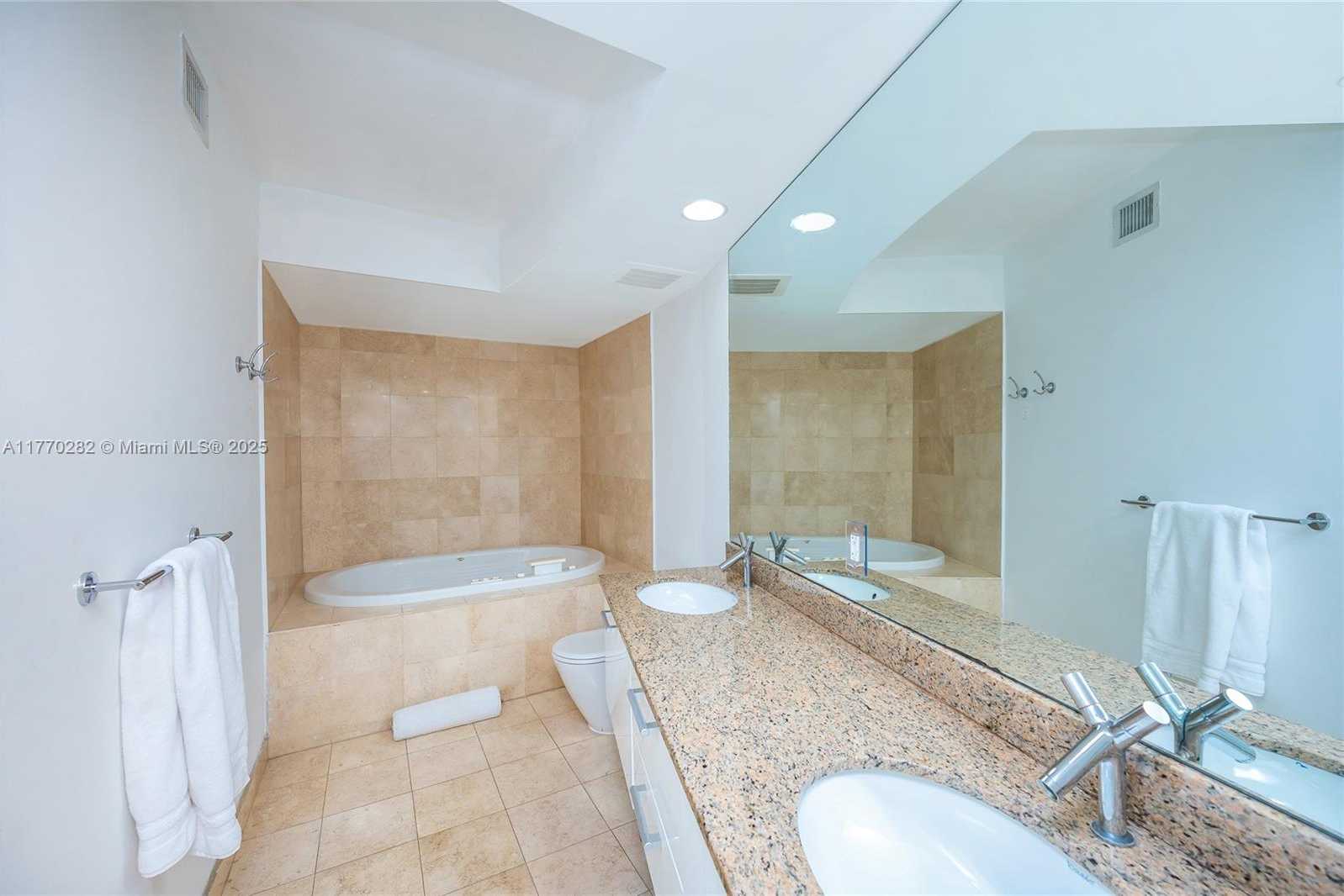 Small Image of 17201 COLLINS AVE #506, Sunny Isles Beach Number 18