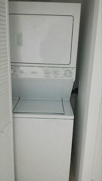 Small Image of 950 BRICKELL BAY DR #4209, Miami Number 11