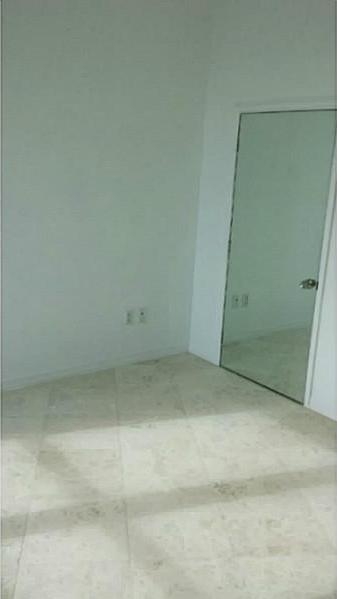 Small Image of 950 BRICKELL BAY DR #4209, Miami Number 6