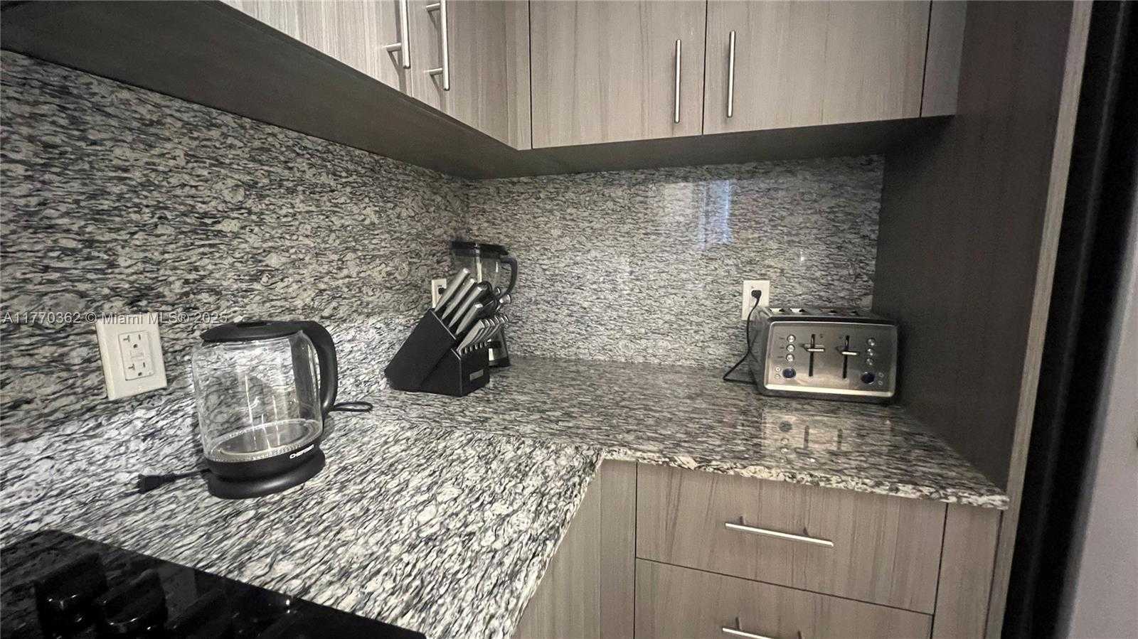Small Image of 5350 NORTH WEST 84TH AVE #1605, Doral Number 8
