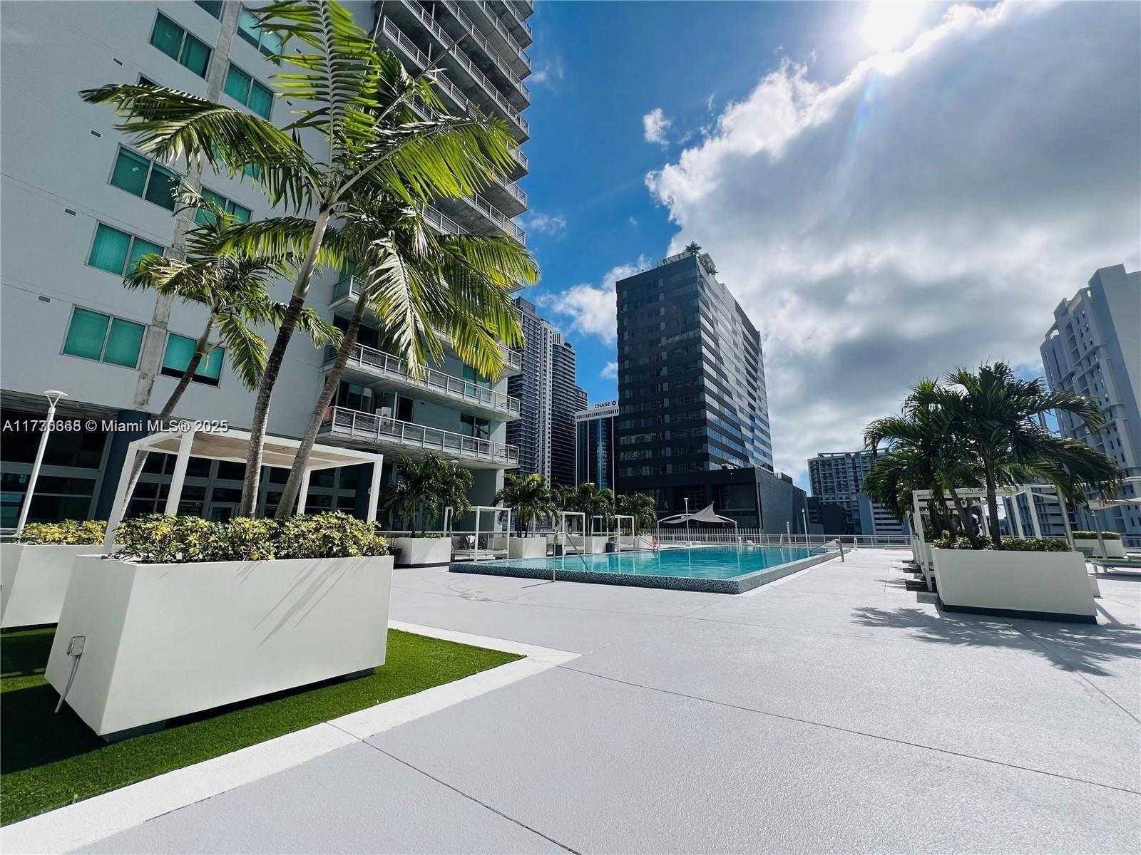 Small Image of 690 SOUTH WEST 1ST CT #1518, Miami Number 12