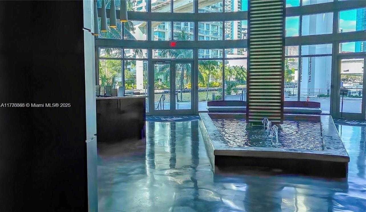 Small Image of 690 SOUTH WEST 1ST CT #1518, Miami Number 13