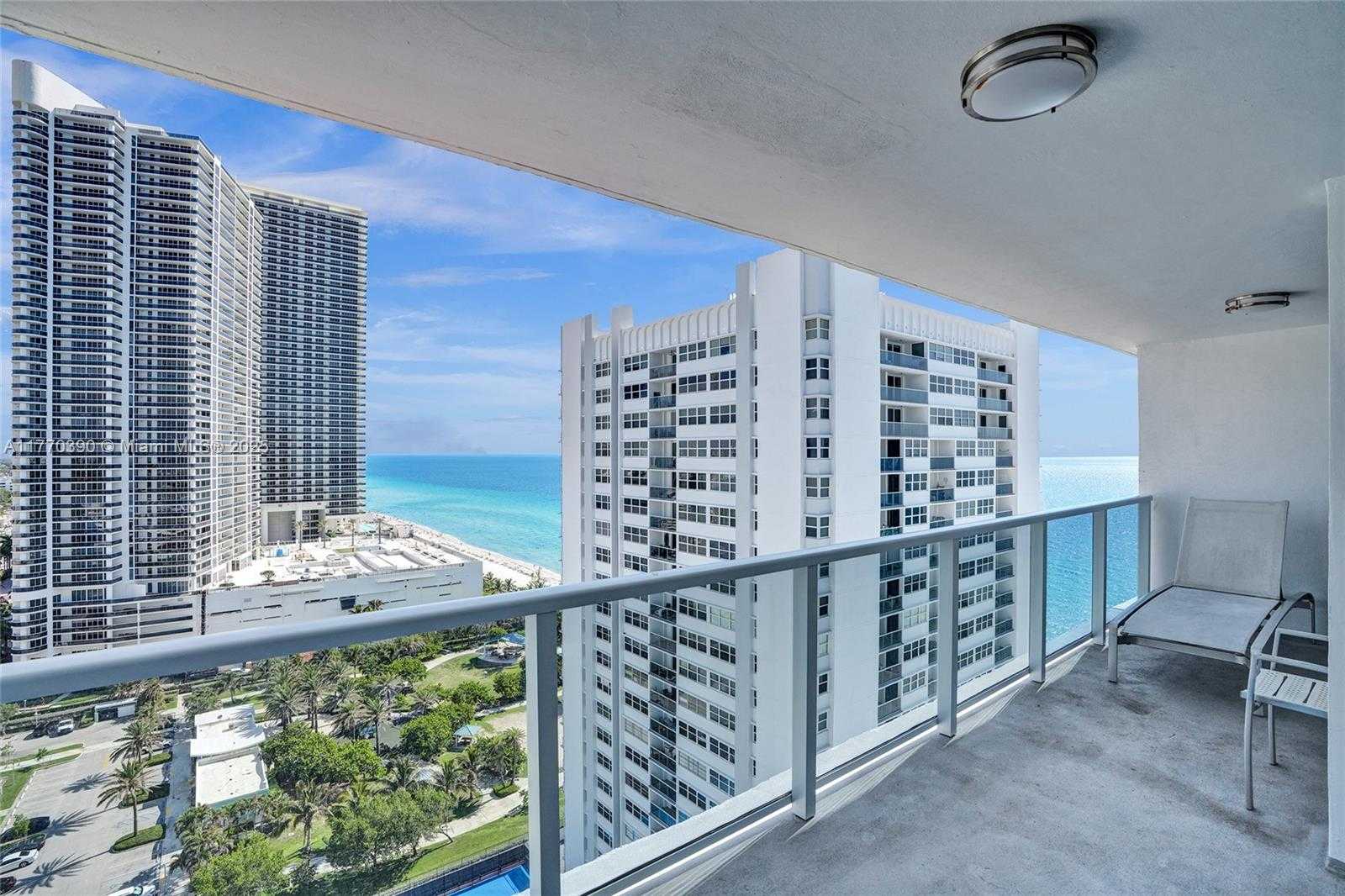 Small Image of 1904 #TS206, Hallandale Beach Number 3